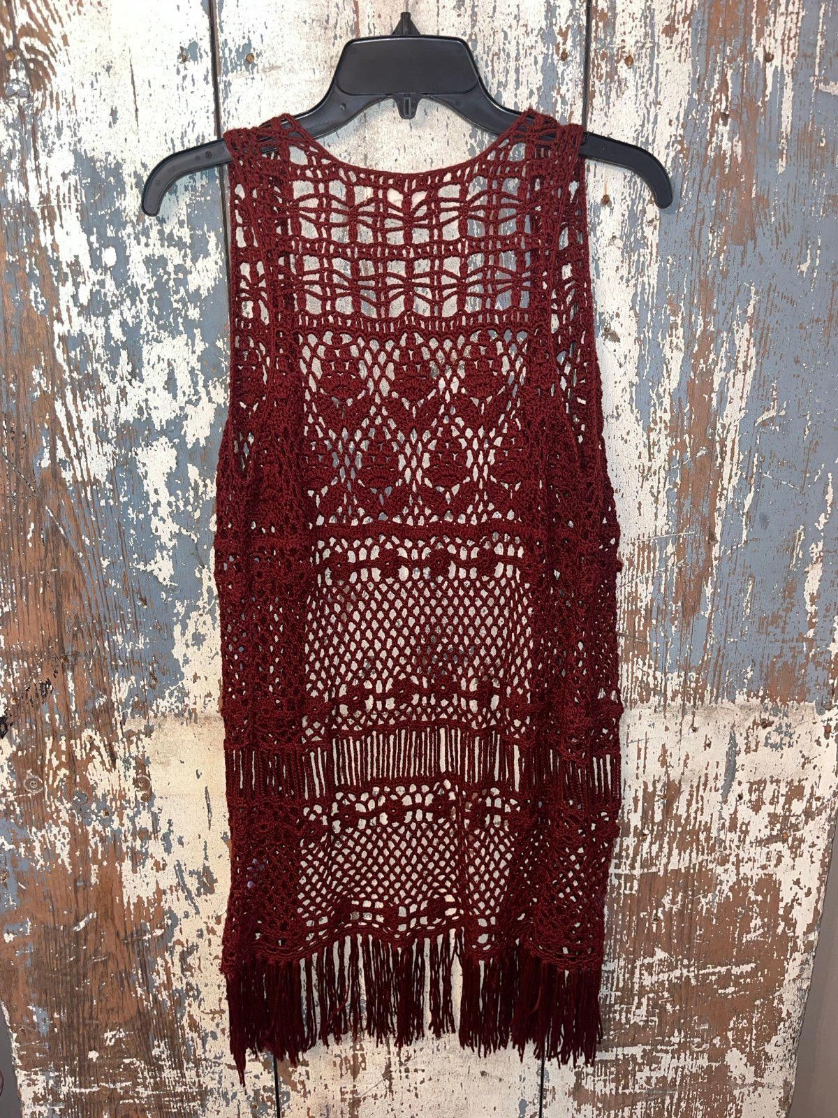 Designer Pink Rose maroon cardigan vest, crocheted, small, fringe Size S / US 4 / IT 40 - 4 Thumbnail