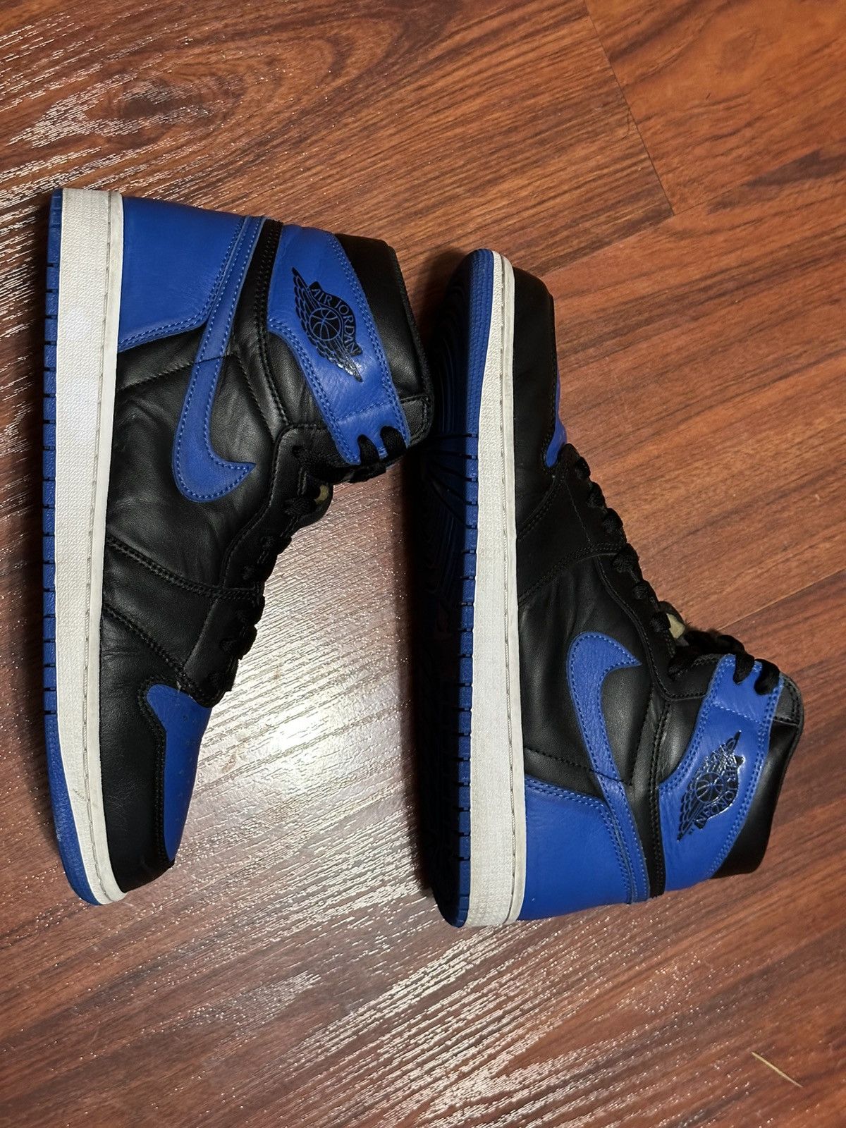 Jordan Brand 2017 Air Jordan 1 Retro High OG Size US 10.5 / EU 43-44 - 1 Thumbnail