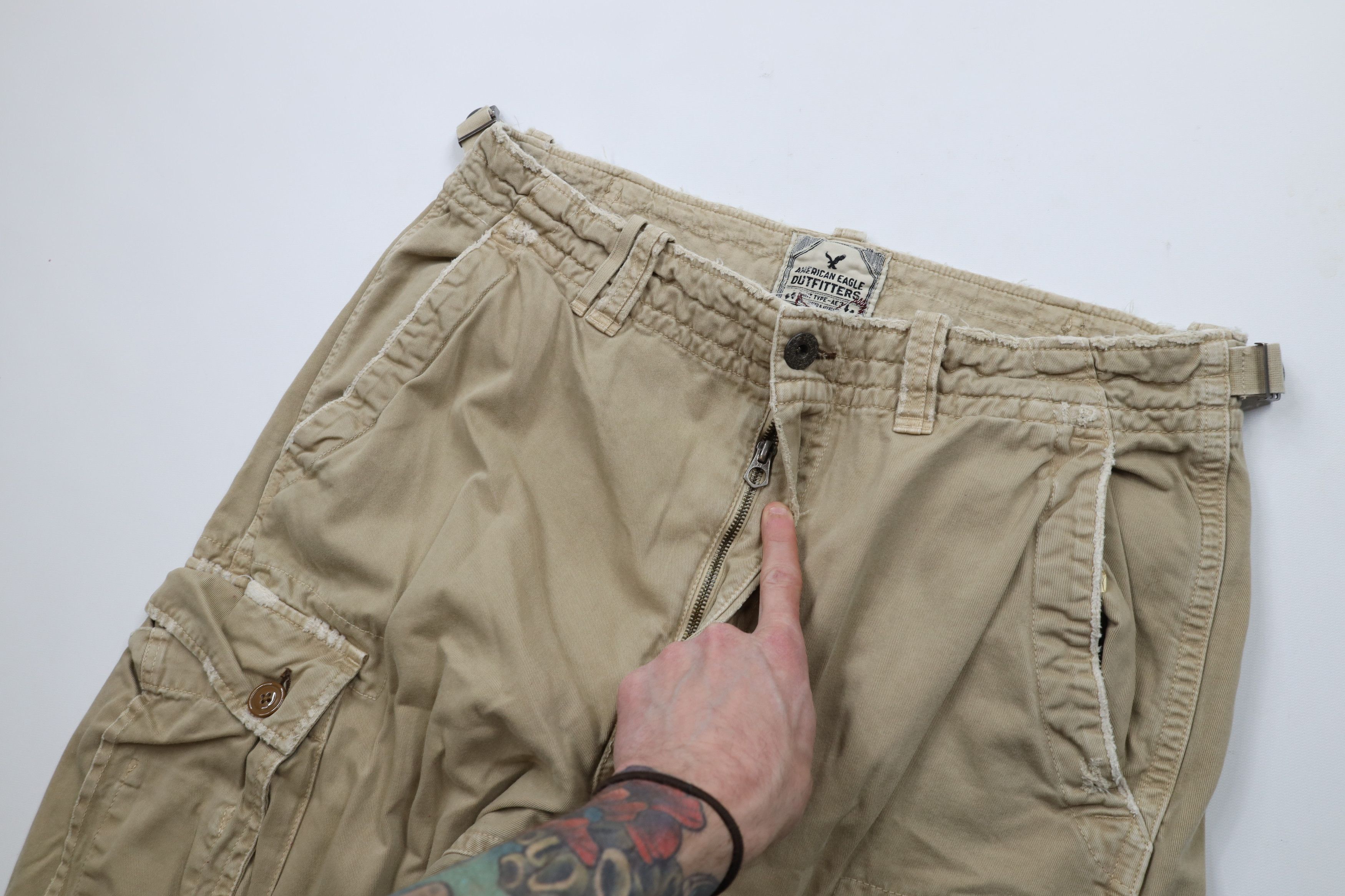 American Eagle Outfitters × Vintage Vintage American Eagle Outfitters Wide Leg Cargo Pants Beige Size US 36 / EU 52 - 6 Thumbnail