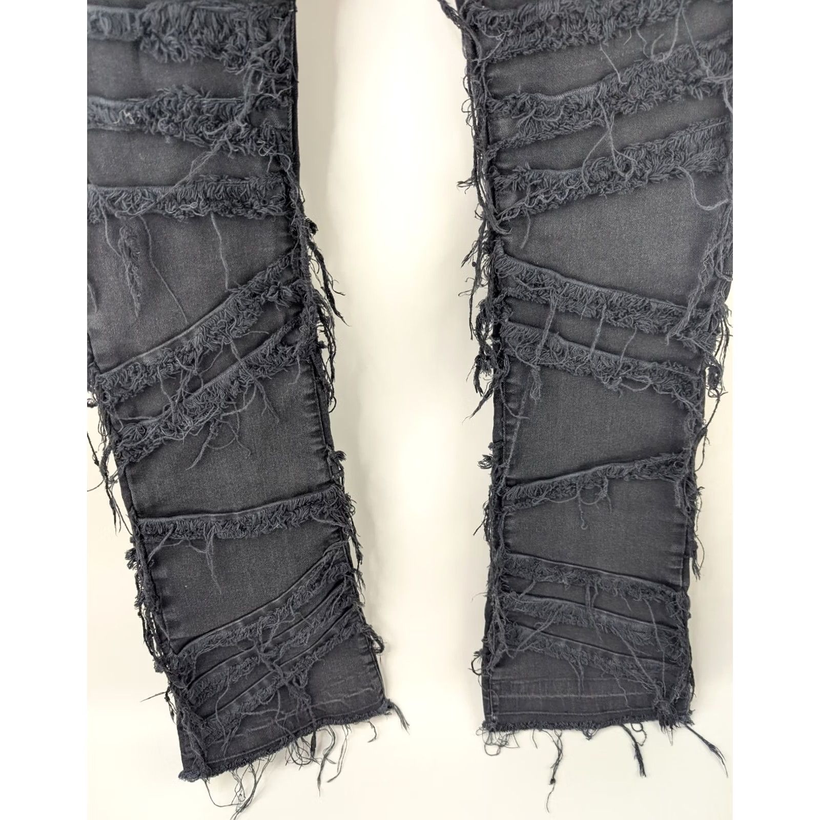 Vintage R3bêl Men's Distressed Skinny Jeans Black 30 Denim 5-Pocket Zipper Button Stacked Fit Streetwear Slim Vintage No Size US 30 / EU 46 - 3 Thumbnail