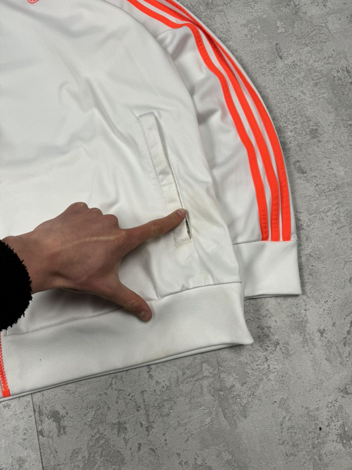 Adidas Adidas Bayern Munich Track Jacket White Red 3 Stripe SizeXXL Size US XXL / EU 58 / 5 - 11 Thumbnail