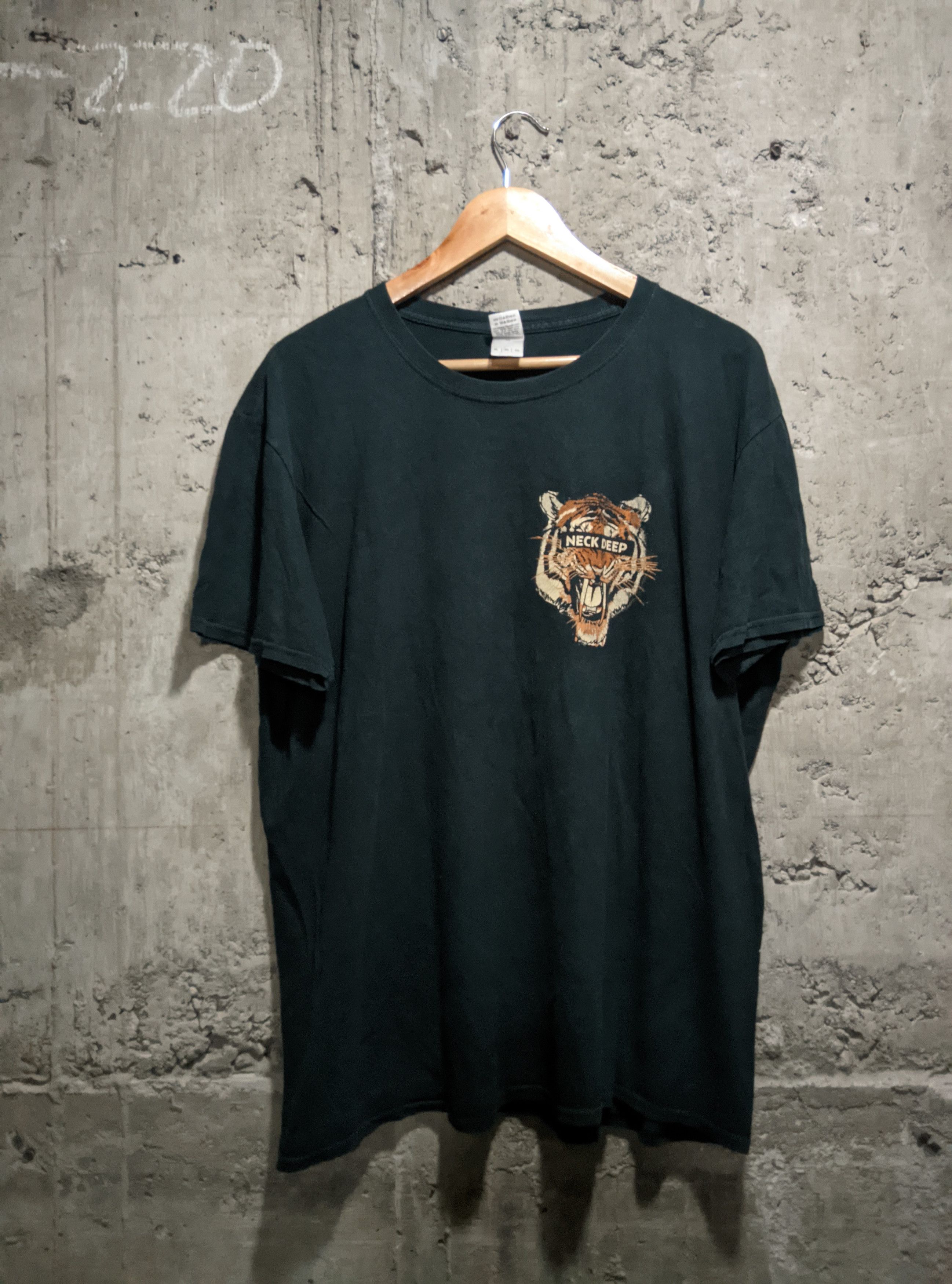 Band Tees 2013 neck deep first ep early era pop punk t shirt Size US XL / EU 56 / 4 - 2 Thumbnail