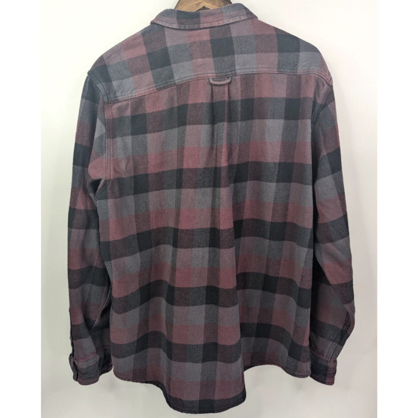 Orvis VINTAGE Orvis Shacket Shirt 2XL Red Big Bear Heavyweight Plaid Flannel Button-Up Christmas Winter Mens Size US XXL / EU 58 / 5 - 4 Thumbnail