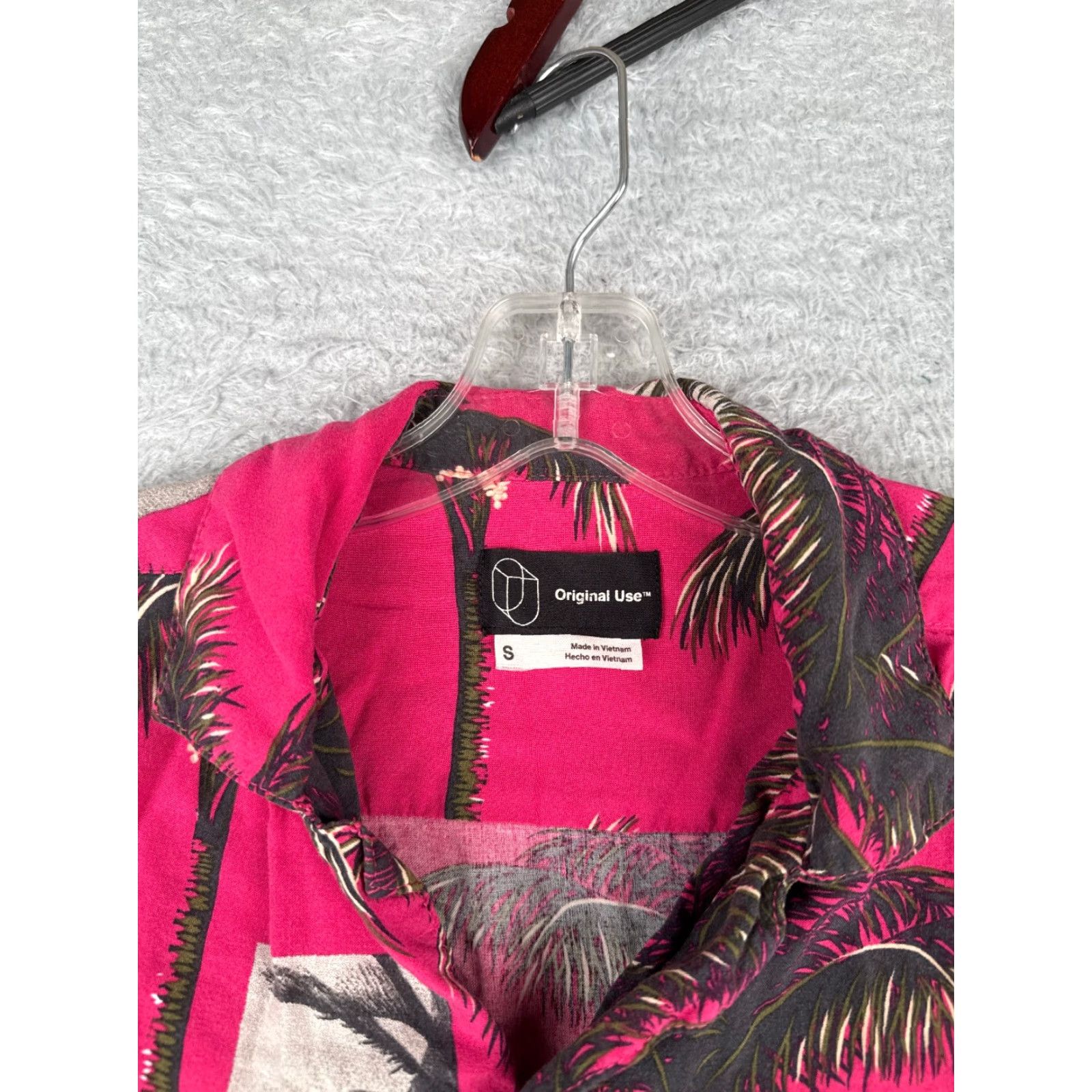 Vintage Vintage Original Use Men’s Pink Floral Hawaiian Shirt S Casual Summer 100% Rayon Size US S / EU 44-46 / 1 - 6 Thumbnail