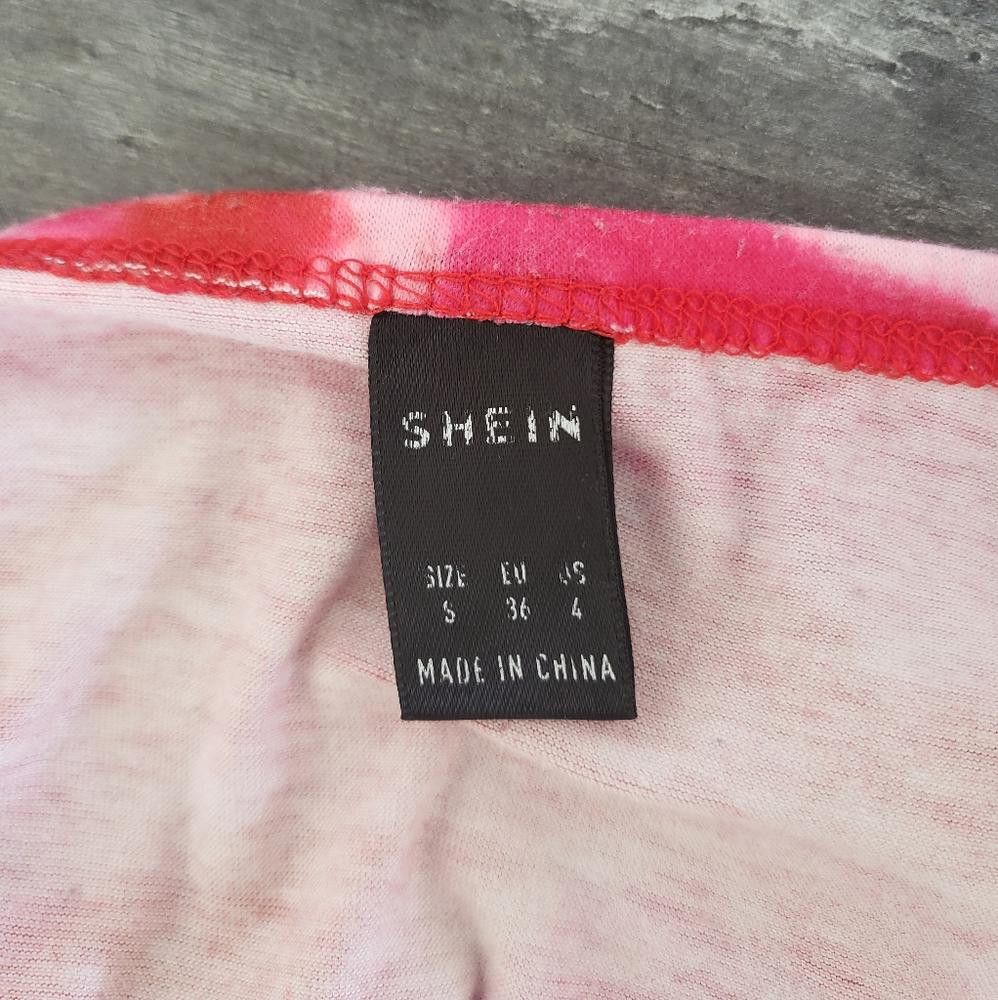 Shein Red Pink Heart SHEIN Cropped Tank Size S / US 4 / IT 40 - 3 Thumbnail
