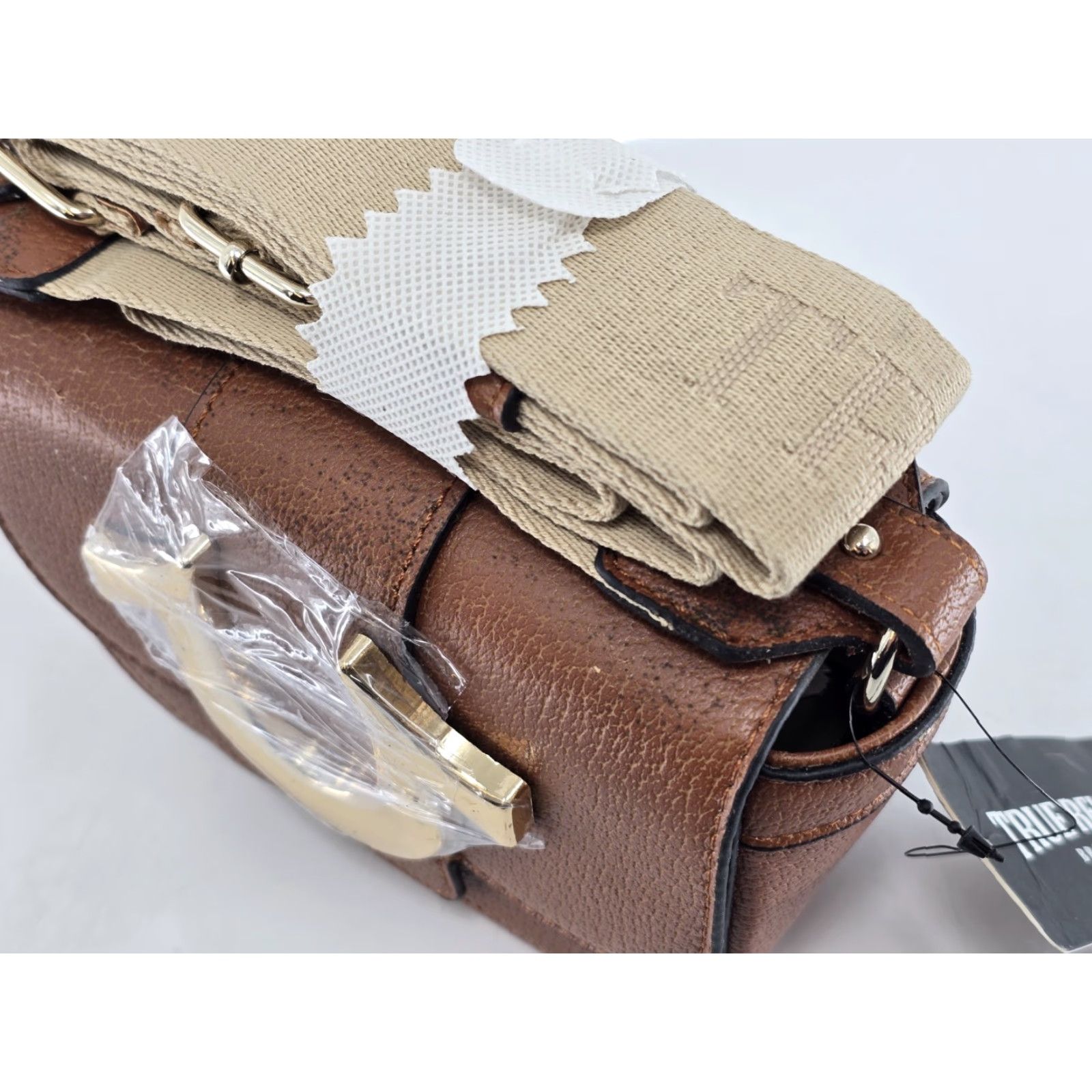 True Religion NWT True Religion Mini Flap Crossbody Bag Cognac Horseshoe Purse - Minor Flaw Dinosaur? Size ONE SIZE - 6 Thumbnail