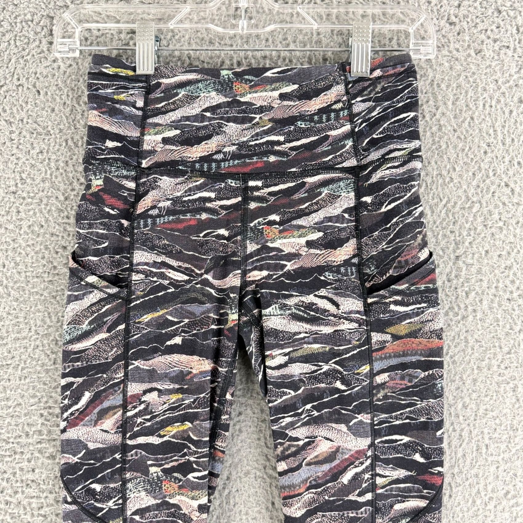 Lululemon Lululemon Fast Free Tight Women Size 4 Multi Color Abstract Wave Print Leggings Size 42" / US 20 - 2 Thumbnail