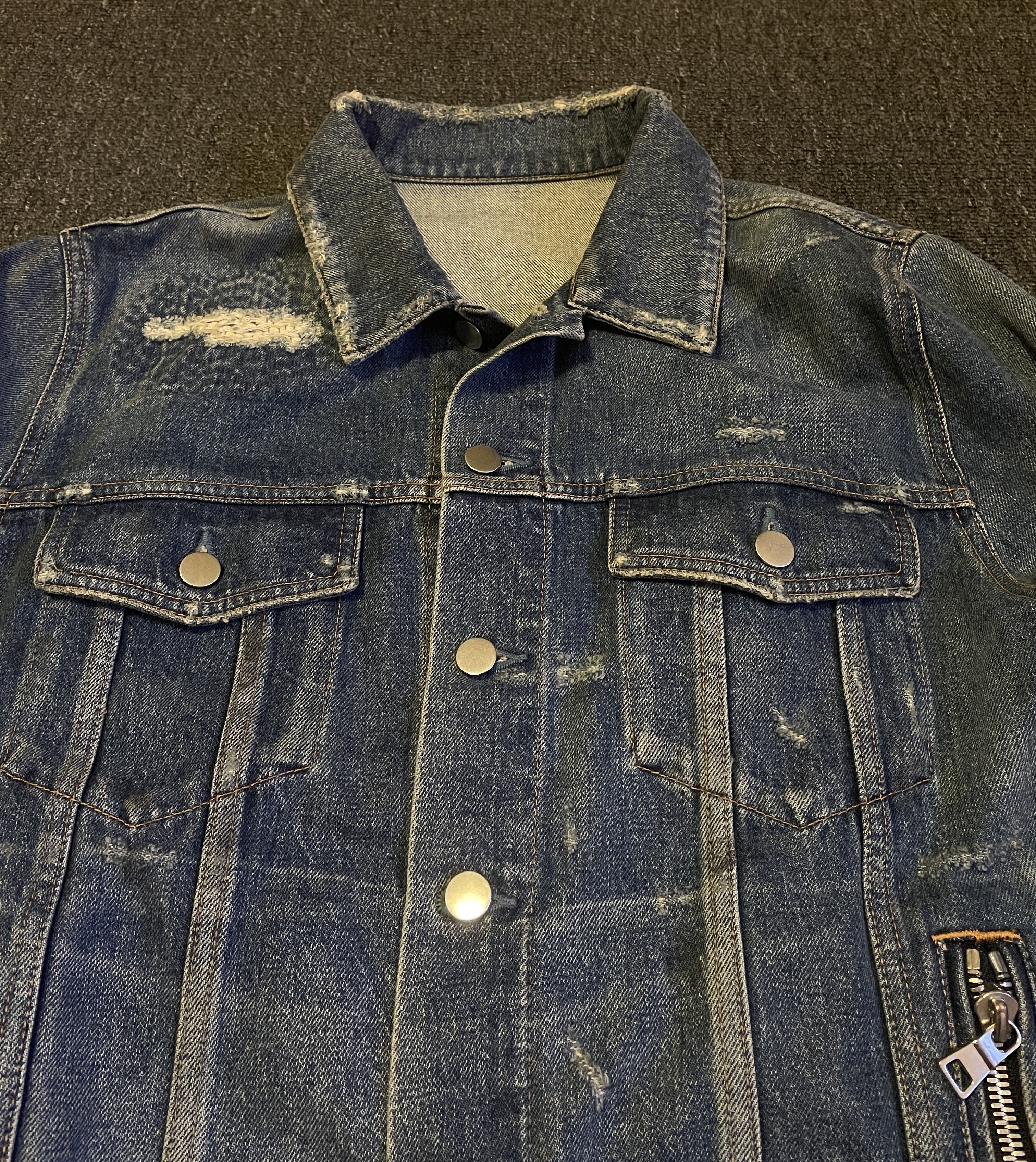 Balmain Balmain Men's Distressed Denim Jacket Sizes S Size US S / EU 44-46 / 1 - 2 Thumbnail