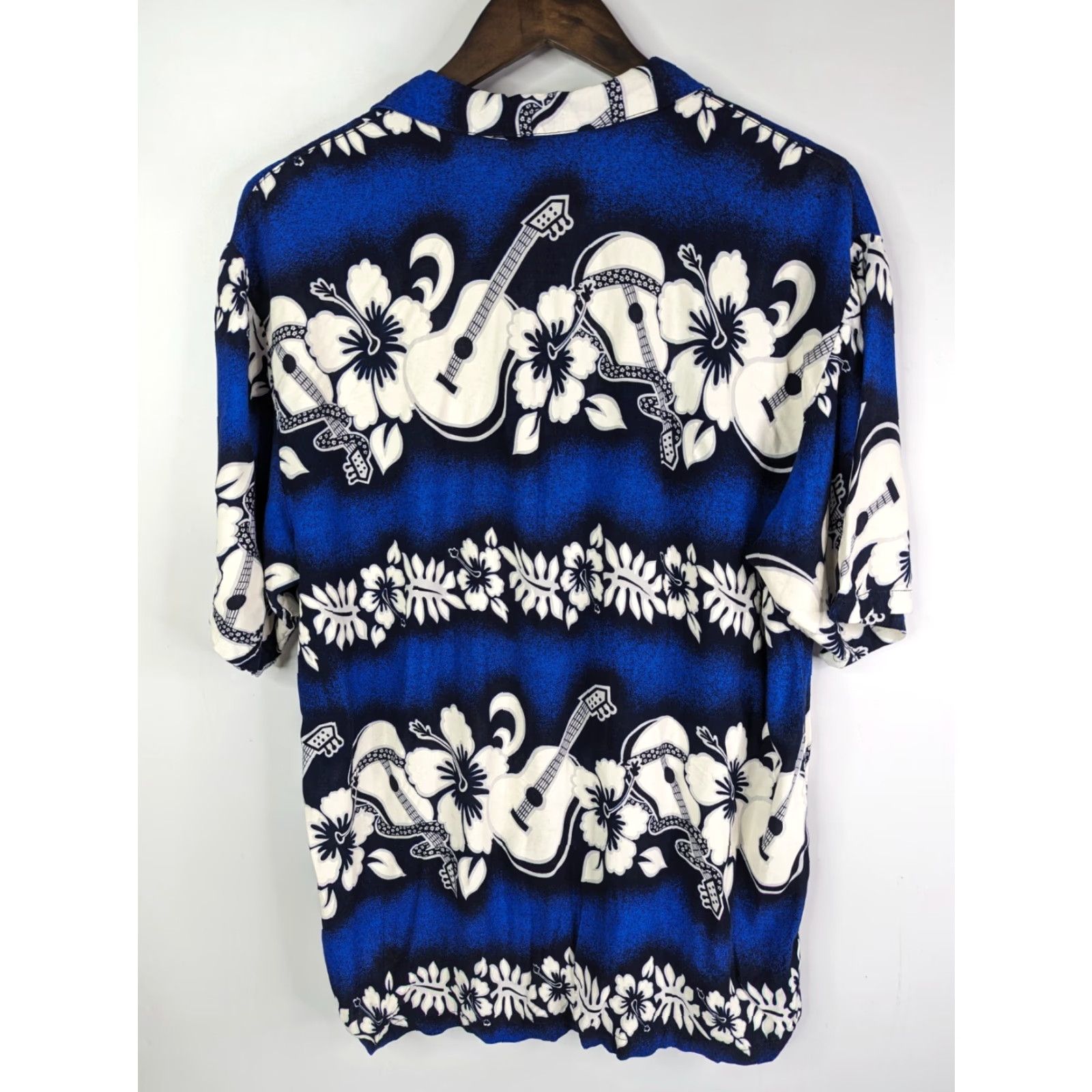 Vintage Vtg 80’s Check It Out Floral Guitars Hawaiian Shirt XL White Blue Button Rayon Size US XL / EU 56 / 4 - 4 Thumbnail