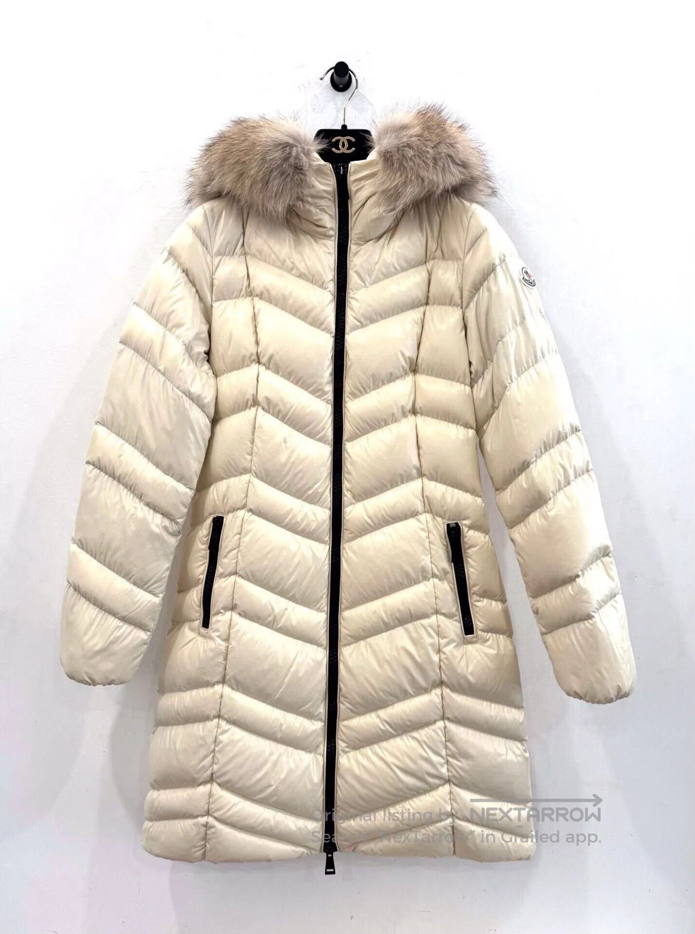 Moncler Moncler Fulmar Women's White Down Jacket. Size S / US 4 / IT 40 - 1 Thumbnail