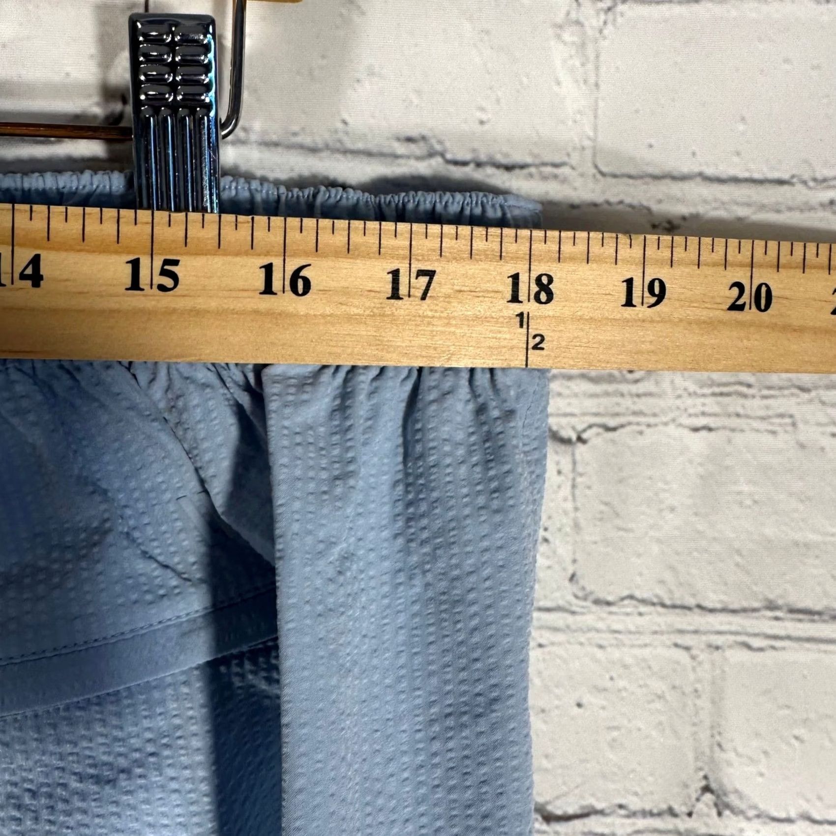 Vintage VRST Mens 6" Resort Short Seersucker Faded Blue Relaxed Fit XL Athletic Casual Travel Shirt? Size US 36 / EU 52 - 6 Thumbnail