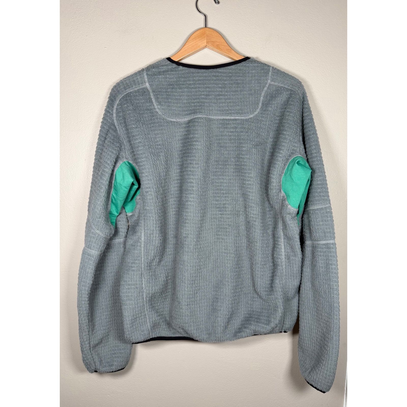 GR10K Alpha Long Sleeve Sweatshirt size L $325