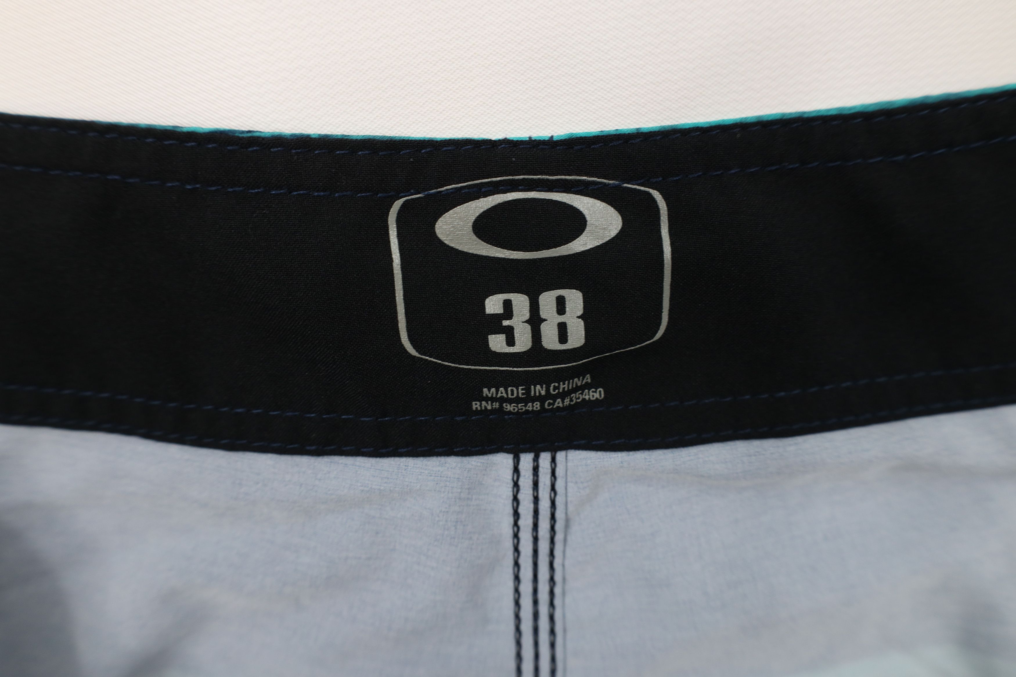 Oakley Oakley Striped Color Block Surf Board Shorts Swimming Trunks Size US 38 / EU 54 - 7 Thumbnail
