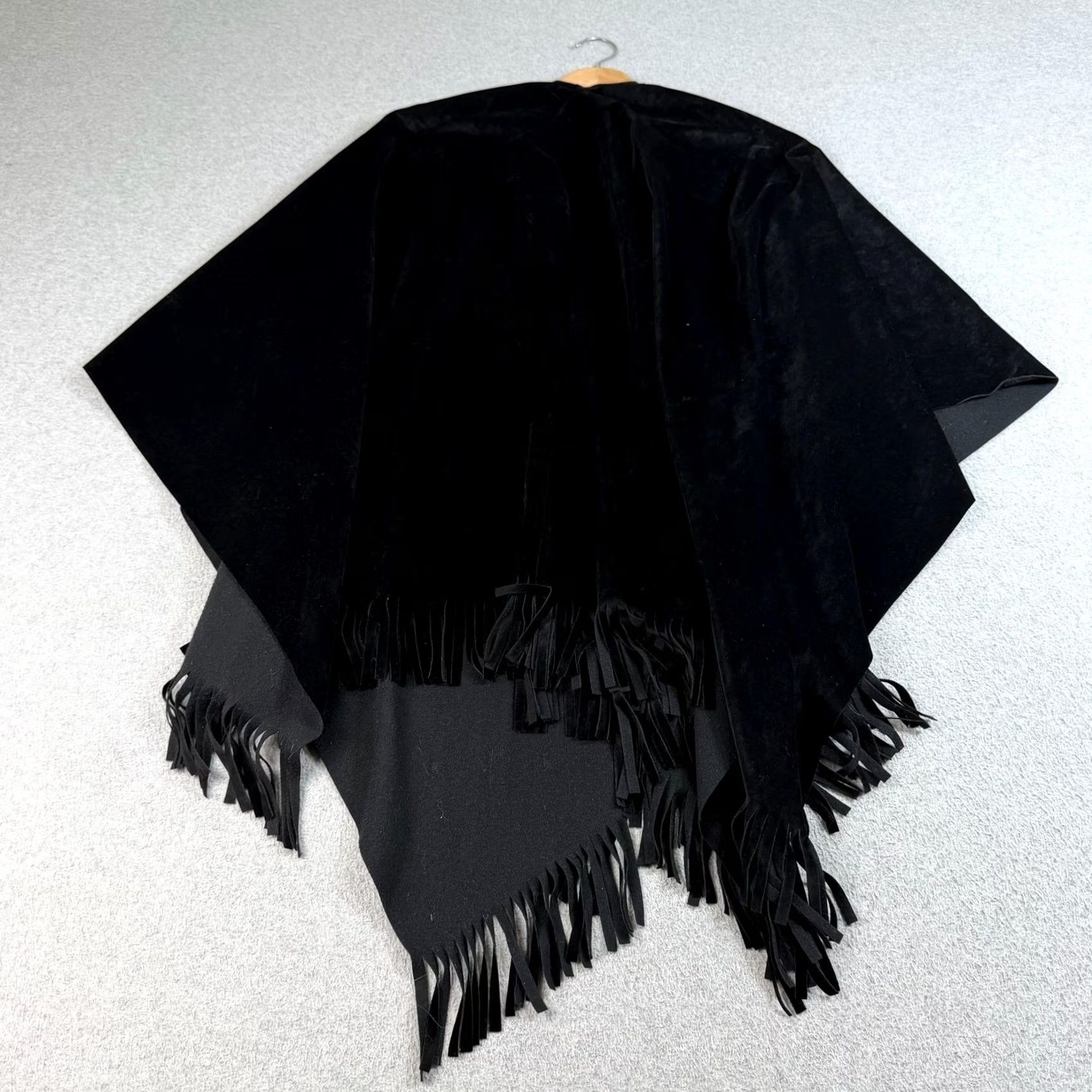 Nordstrom VINTAGE Nordstrom Poncho Women One Size Black Fringe Cape Italy Boho Lagenlook Size ONE SIZE - 2 Thumbnail