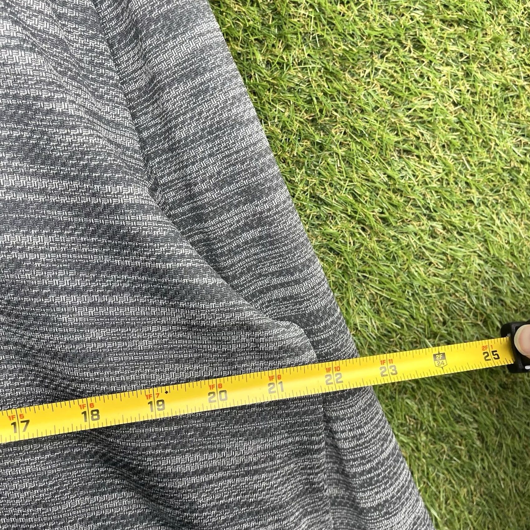 Under Armour Under Armour Performance Polo Shirt Mens XL Gray Outdoors Golf Long Sleeve Button Collared Knit Fabric Regular Fit Sports Polo Size US XL / EU 56 / 4 - 4 Thumbnail