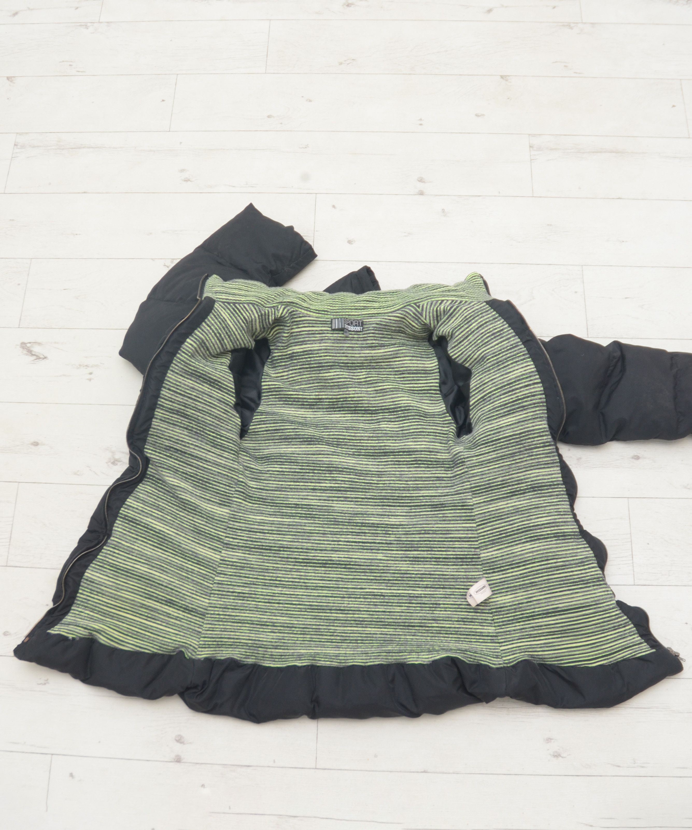 Missoni × Vintage Rare Vintage Missoni Sport Puffer Down Jacket Zig Zag Lining Size US S / EU 44-46 / 1 - 9 Thumbnail
