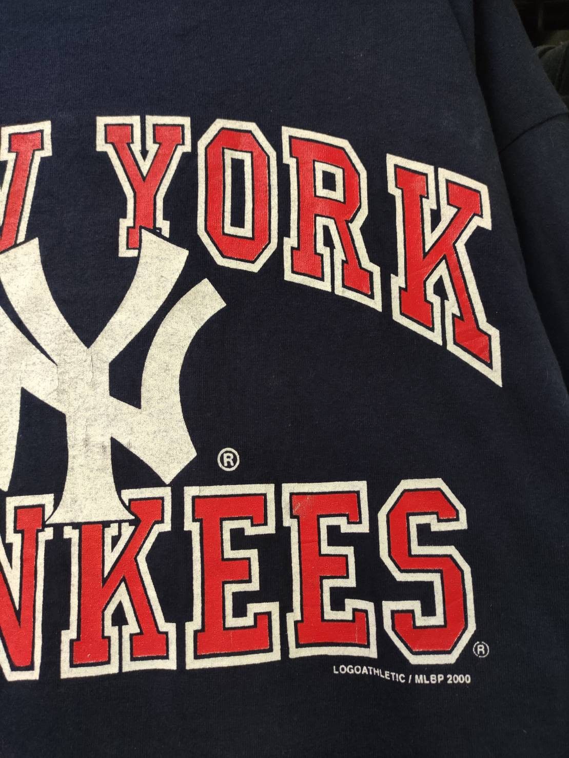 Logo 7 × New York Yankees × Vintage Vtg 2000 New York Yankees MLB Logo 7 T-Shirt Size US XXL / EU 58 / 5 - 4 Thumbnail