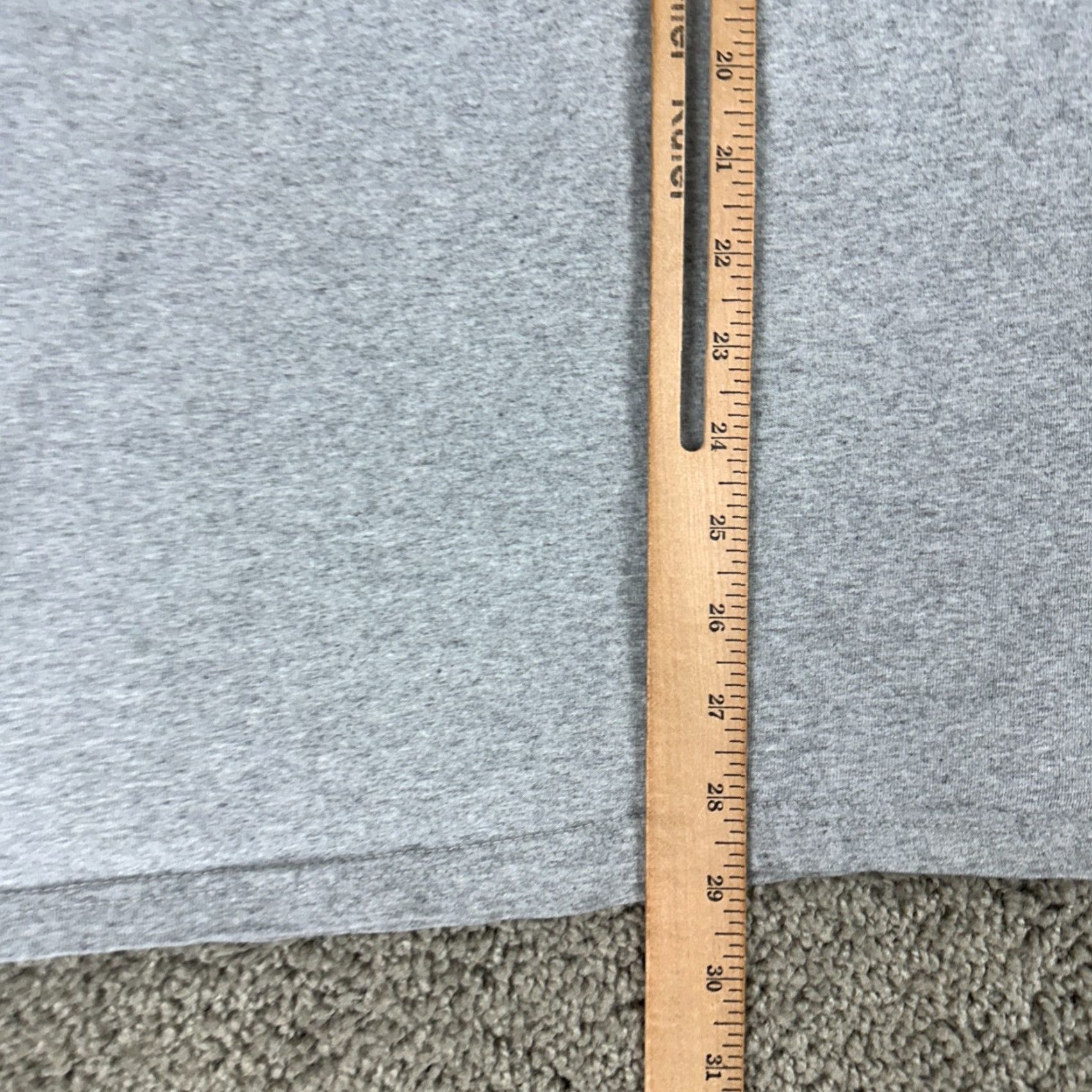 Champion Chicago Champion Shirt Mens 2XL Gray City Skyline Embroidered Short Sleeve T-Shirt Size US XXL / EU 58 / 5 - 7 Thumbnail