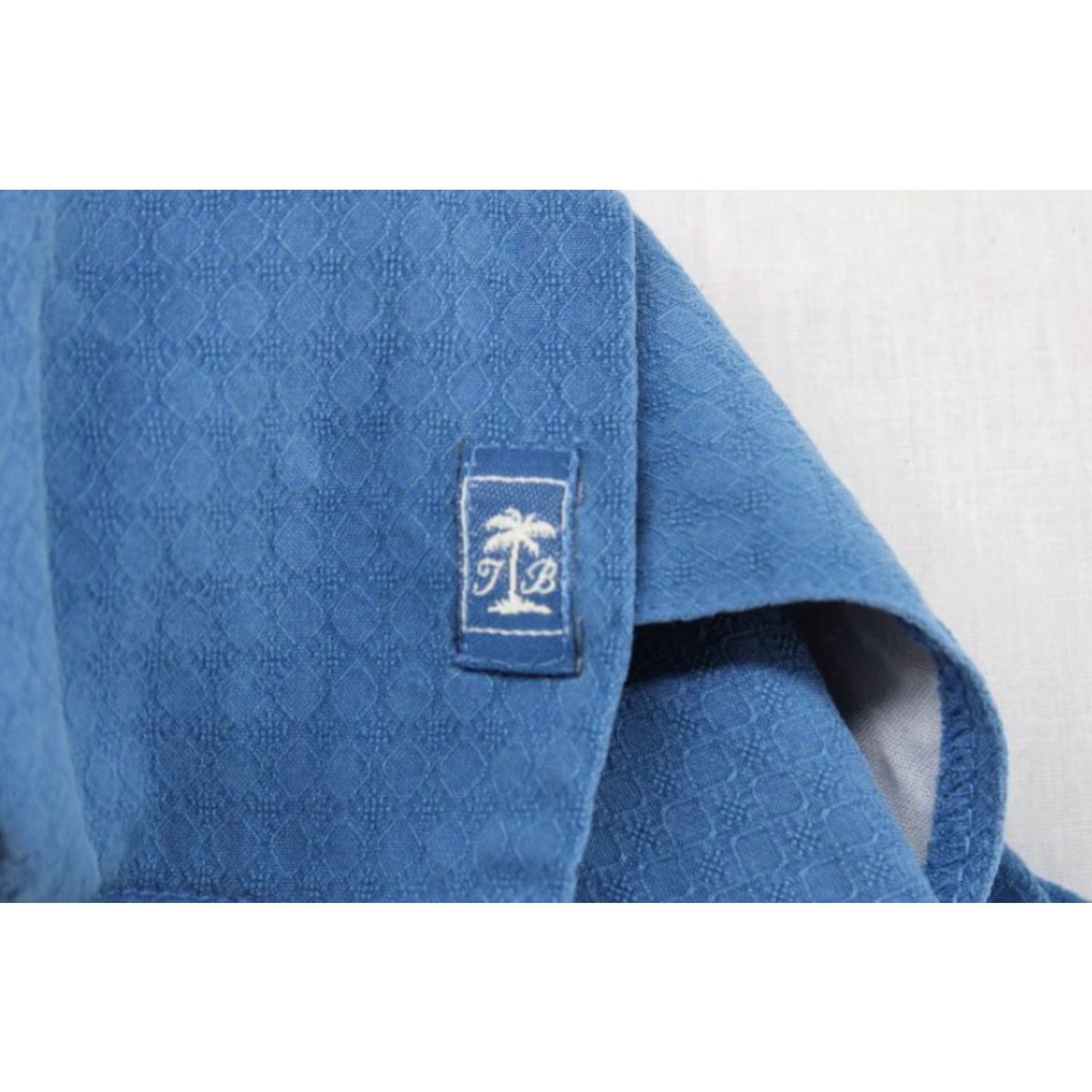 Tommy Bahama Tommy Bahama Shirt Men's Large Blue Retro Diamond Embroidery Textured Vacation Shirt Size US L / EU 52-54 / 3 - 3 Thumbnail