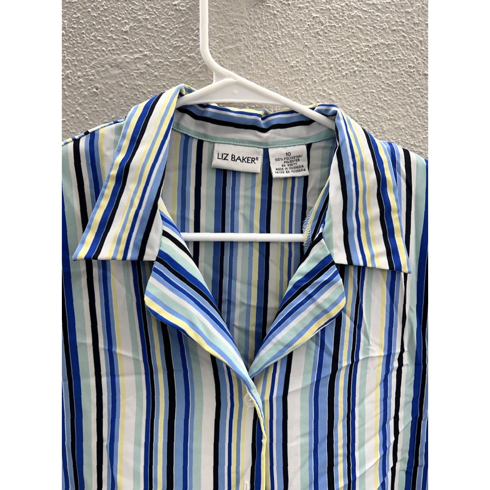 Vintage Womens Liz Baker Shirt Striped Short Sleeve Button Up Blue (Size 10) Size L / US 10 / IT 46 - 3 Thumbnail
