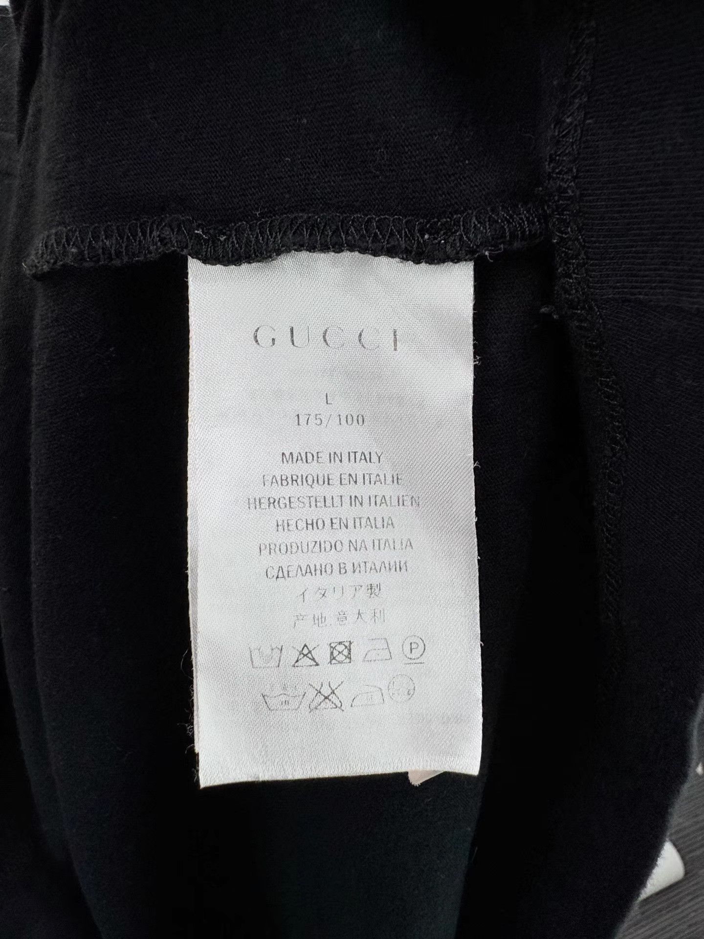 Gucci GUCCI Badge Embroidered Logo Short Sleeve K1 Size US L / EU 52-54 / 3 - 5 Thumbnail