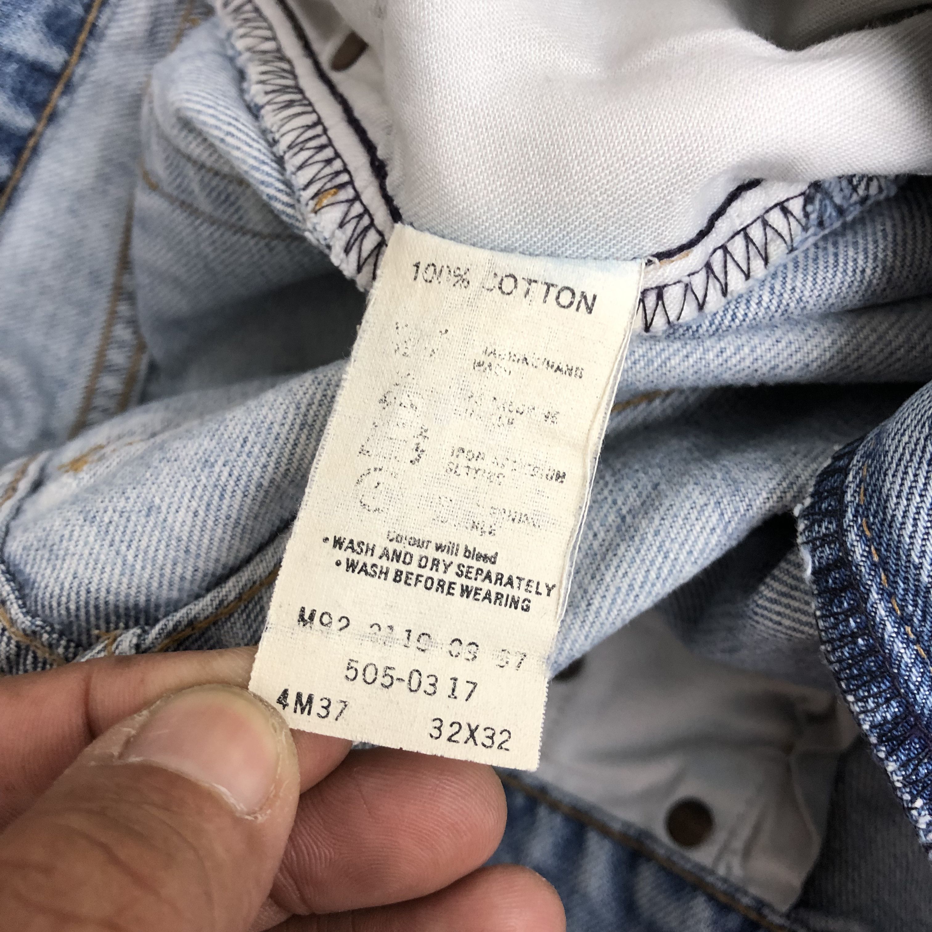 Levi's Vintage Distressed Levi's 505 Light Wash Jeans Faded Denim Size US 30 / EU 46 - 9 Thumbnail