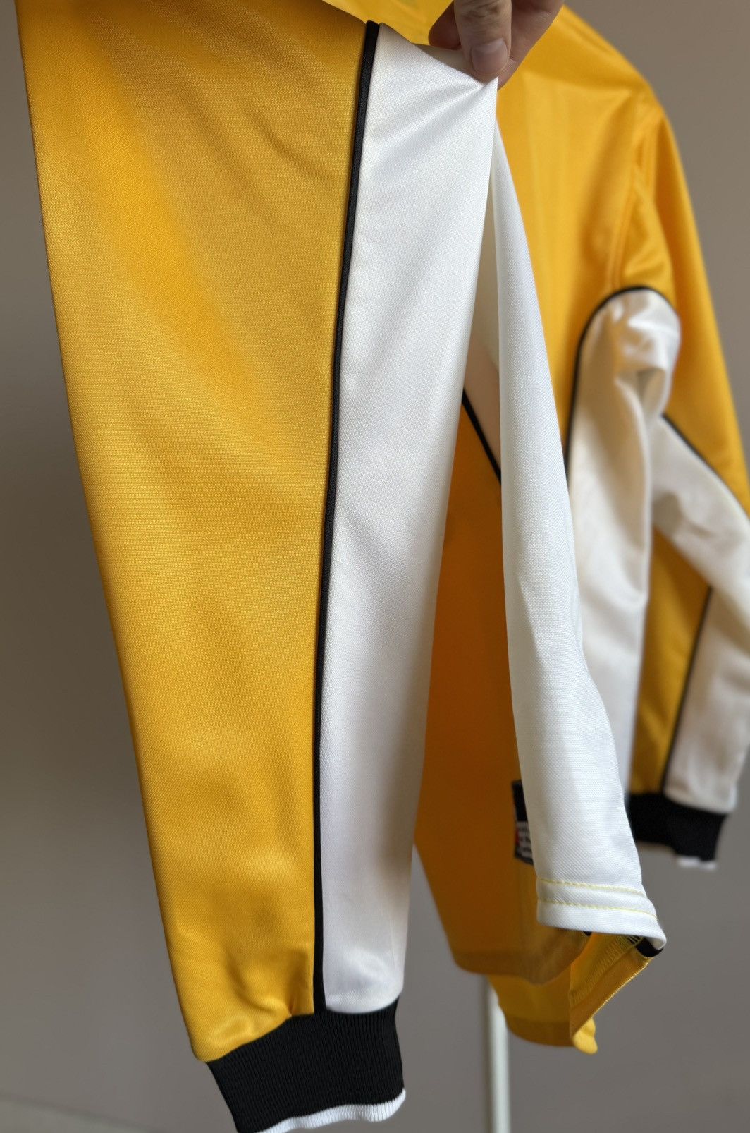 Nike Vintage Nike Borussia Dortmund 1998/00 Home Jersey Size M / US 6-8 / IT 42-44 - 9 Thumbnail