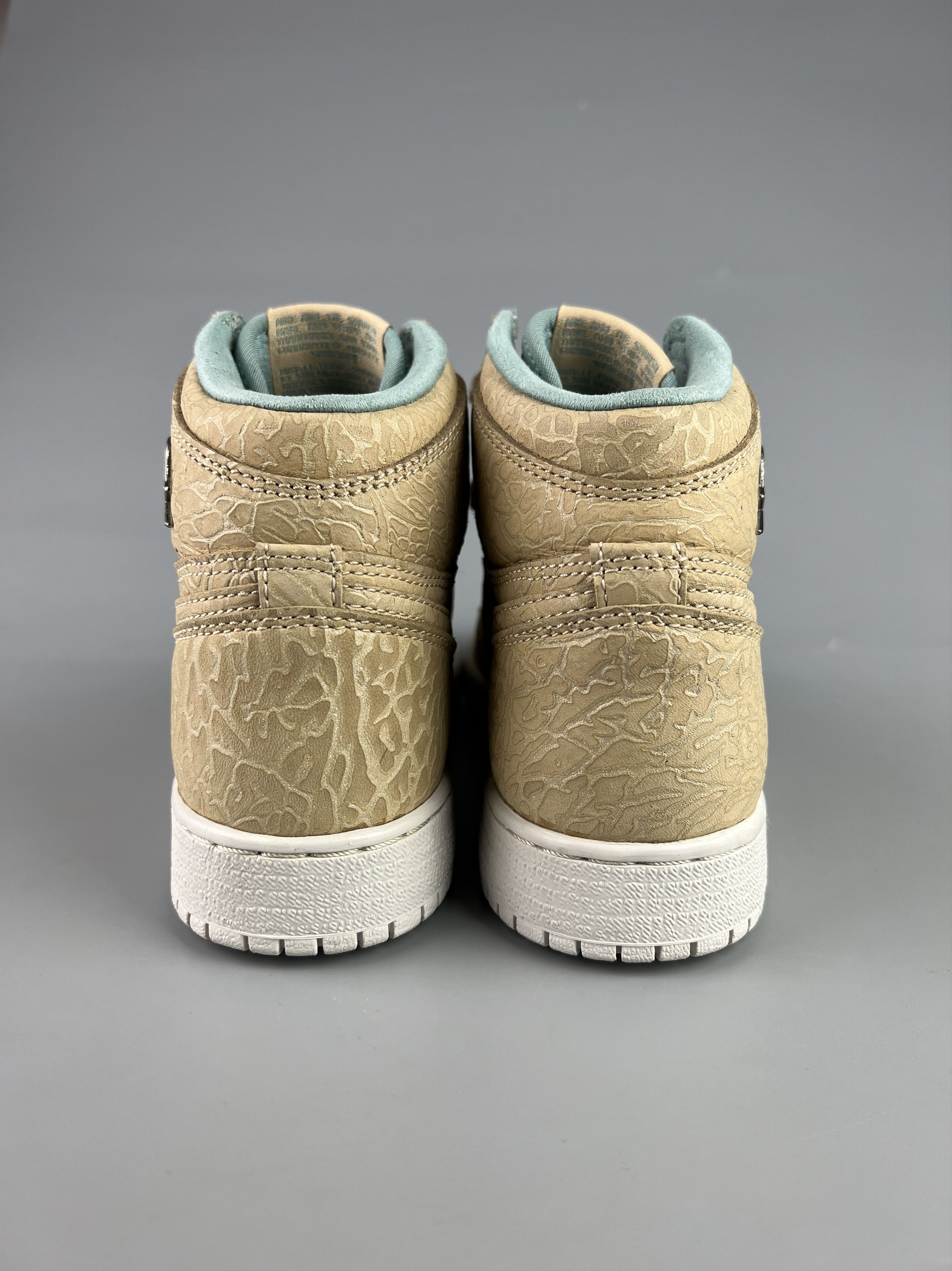 Jordan Brand × Nike 2014 Air Jordan 1 Retro High OG GG "Pearl" Size US 6 / IT 36 - 3 Thumbnail