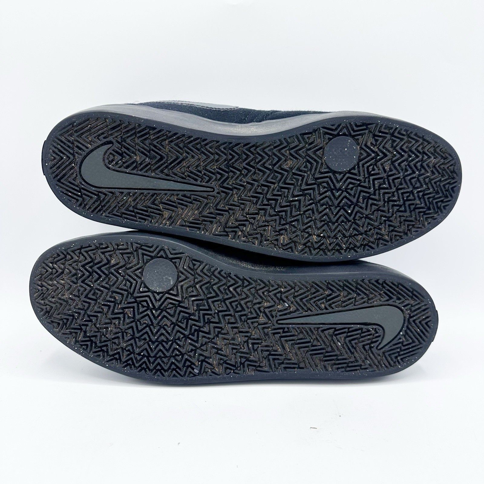 Nike Nike SB Skate Shoes Men's 11 Solarsoft Canvas Skateboarding Size US 11 / EU 44 - 9 Thumbnail