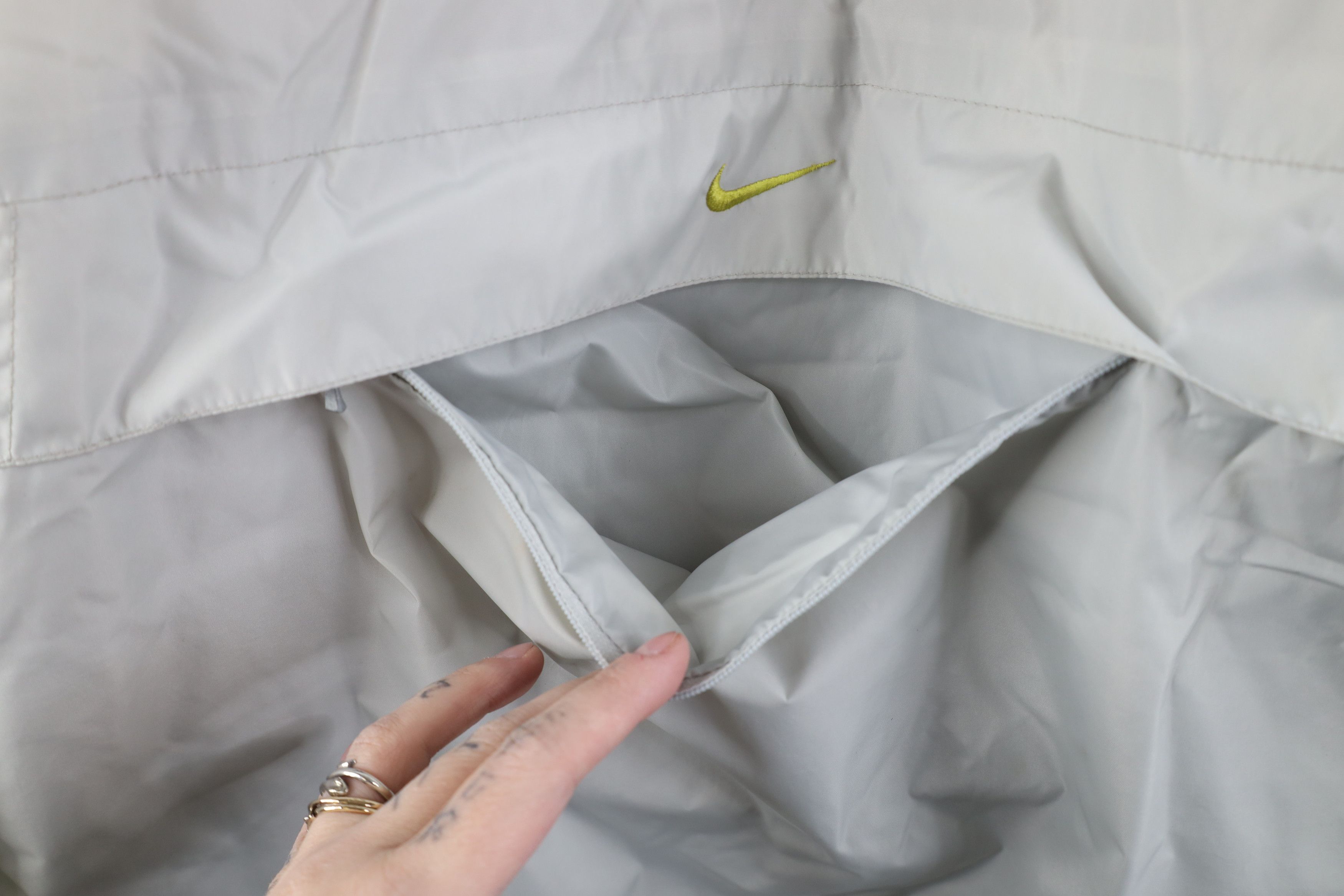 Nike Vintage 90s Nike Swoosh Hooded Anorak Windbreaker Jacket Size US M / EU 48-50 / 2 - 6 Thumbnail