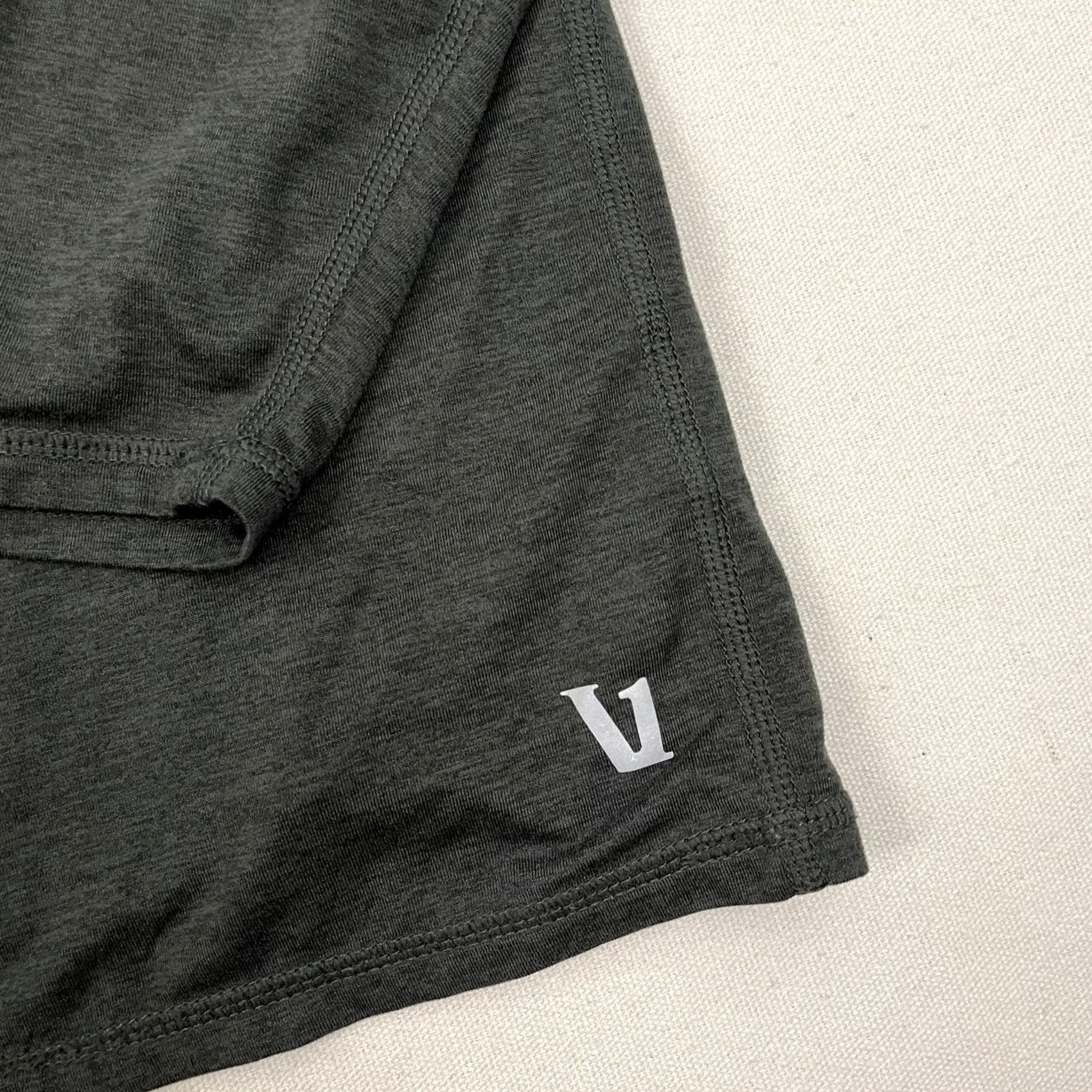 Vuori Vuori Ease Performance Half Zip 2.0 Pullover Mens XL Gray Active Golf Shirt Pullover Size US XL / EU 56 / 4 - 2 Thumbnail