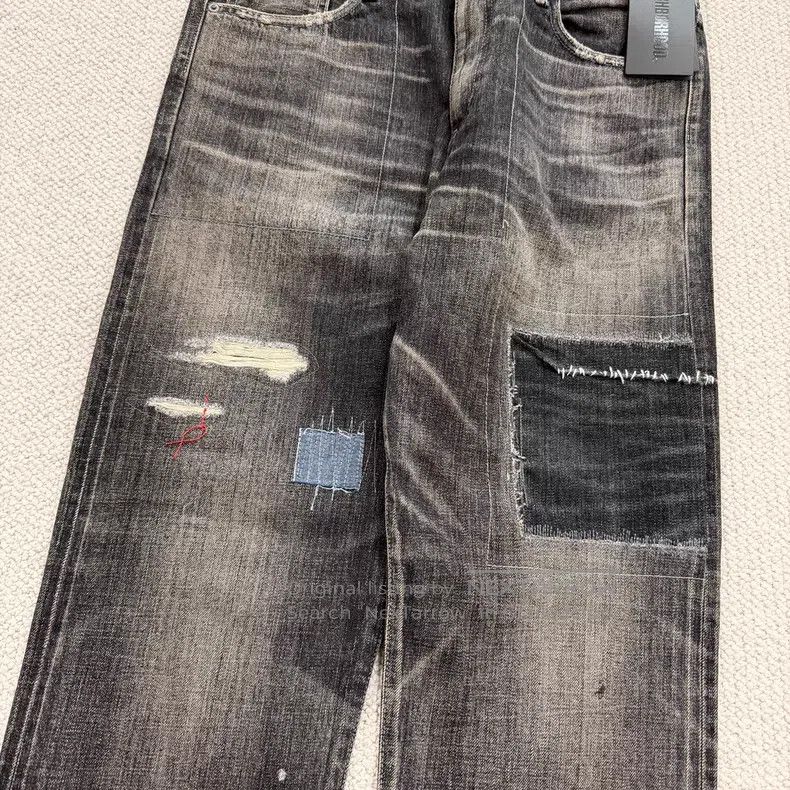Neighborhood Neighborhood size M jeans Size US 27 - 2 Thumbnail