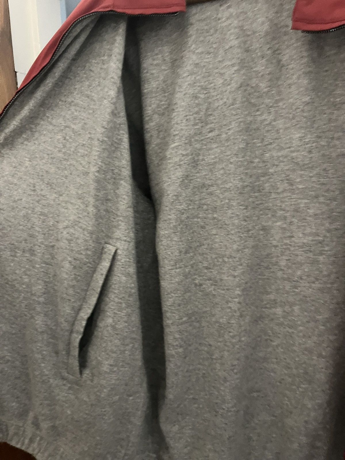 Loro Piana Loro piana burgundy cashmere reversible bomber size 50/m Size US M / EU 48-50 / 2 - 2 Thumbnail