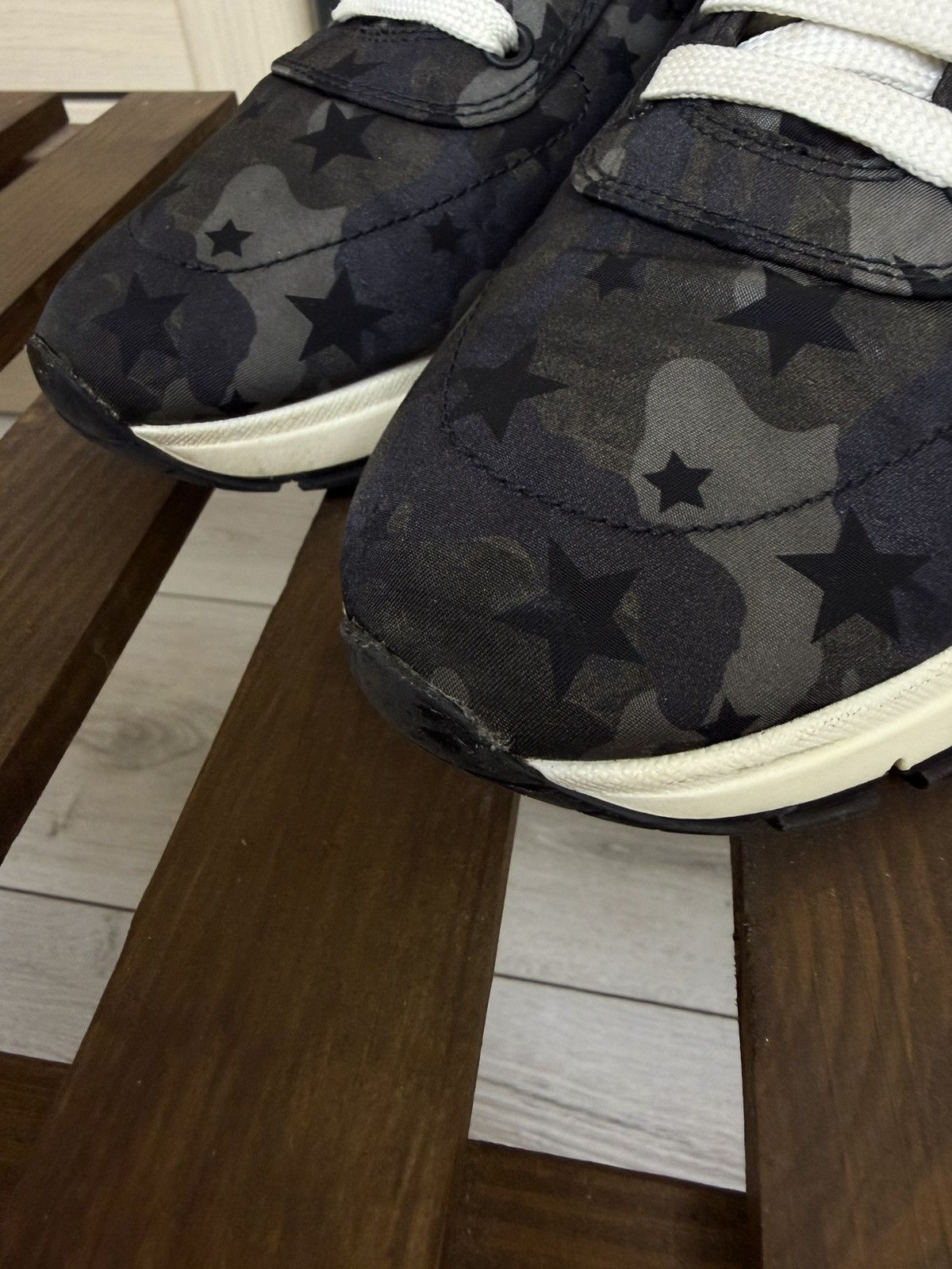 Prada Prada Nylon Camouflage Star Print Low-Top Sneakers shoes Size US 9 / IT 39 - 12 Thumbnail