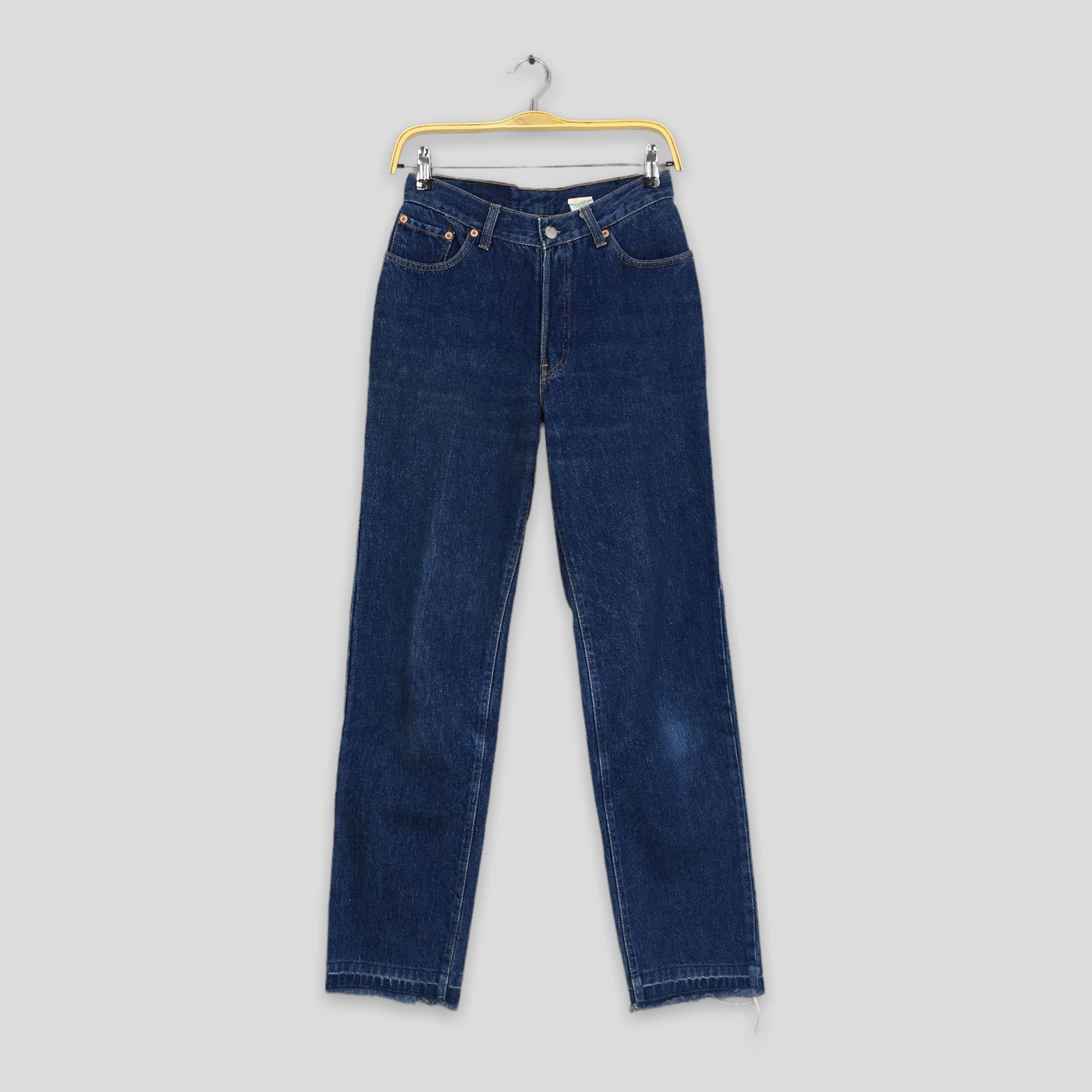 image of Size 27X29 Vintage Levi's 501 Light Wash Jeans High Waisted in Blue, Men's