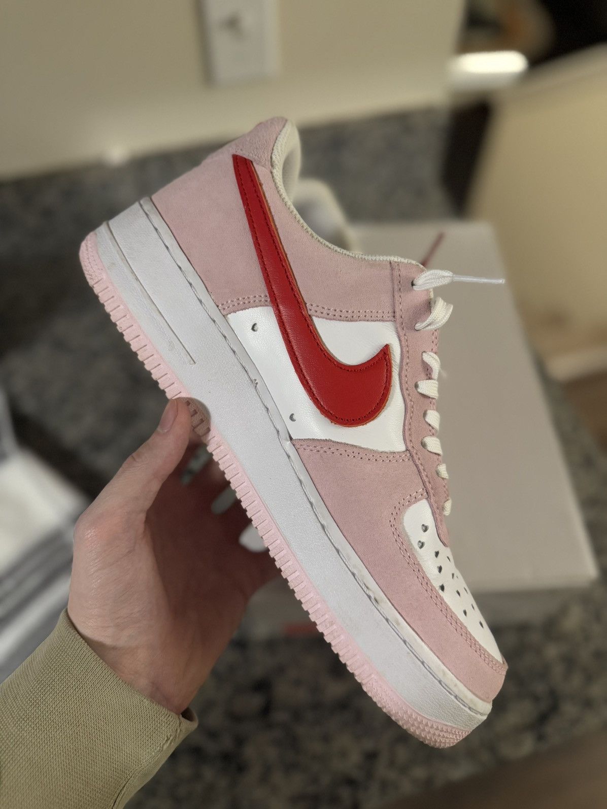 Nike Nike Valentines Day Air Force 1 Pink Size 9 W/ BOX Size US 9 / EU 42 - 12 Thumbnail