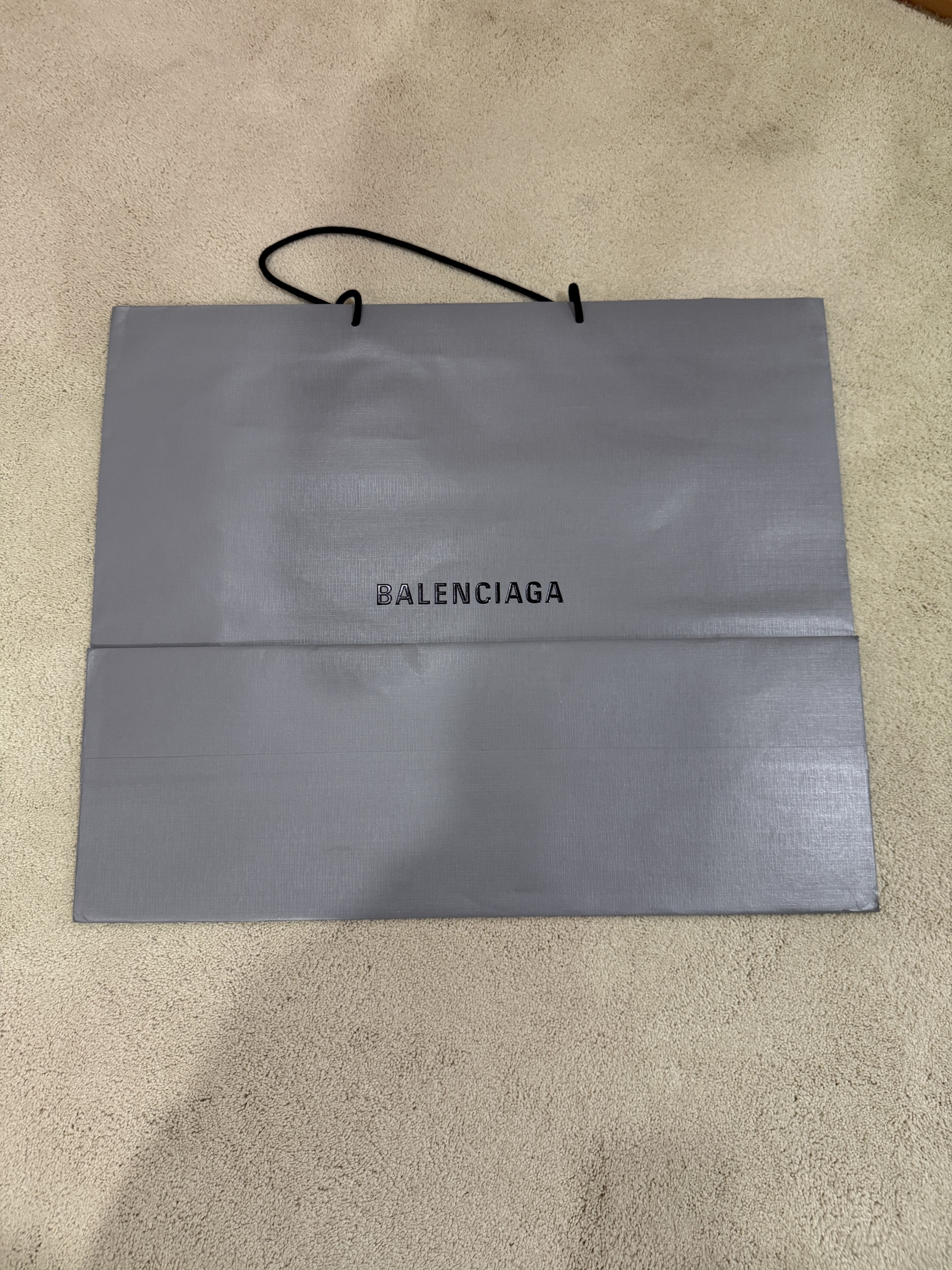 Balenciaga Large New Authentic Balenciaga Grey Gift Paper Shopping Bag Size ONE SIZE - 10 Thumbnail