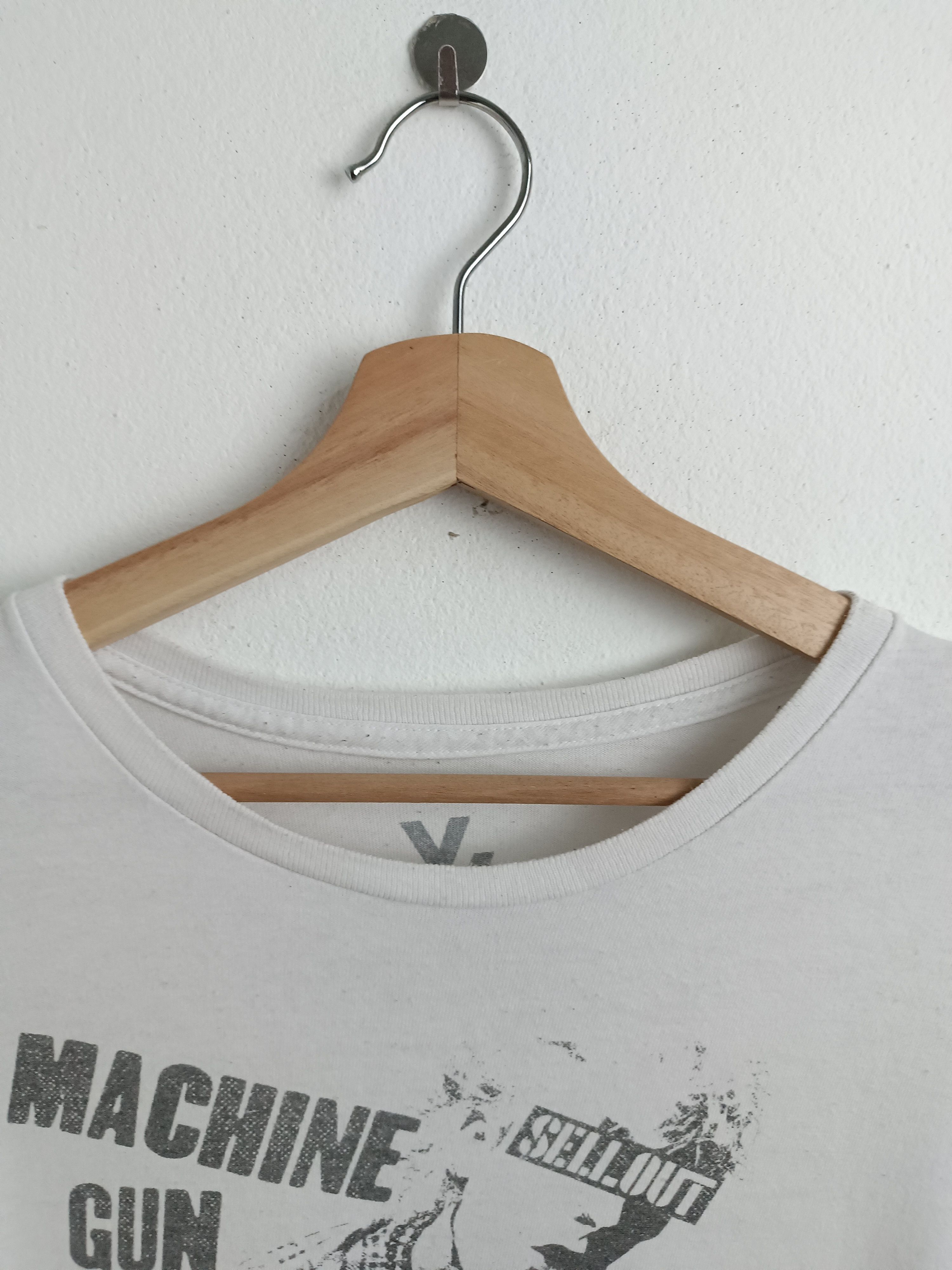 Vintage VINTAGE MACHINE GUN KELLY MGK SELL OUT TEE megan fox travis Size US XL / EU 56 / 4 - 8 Thumbnail