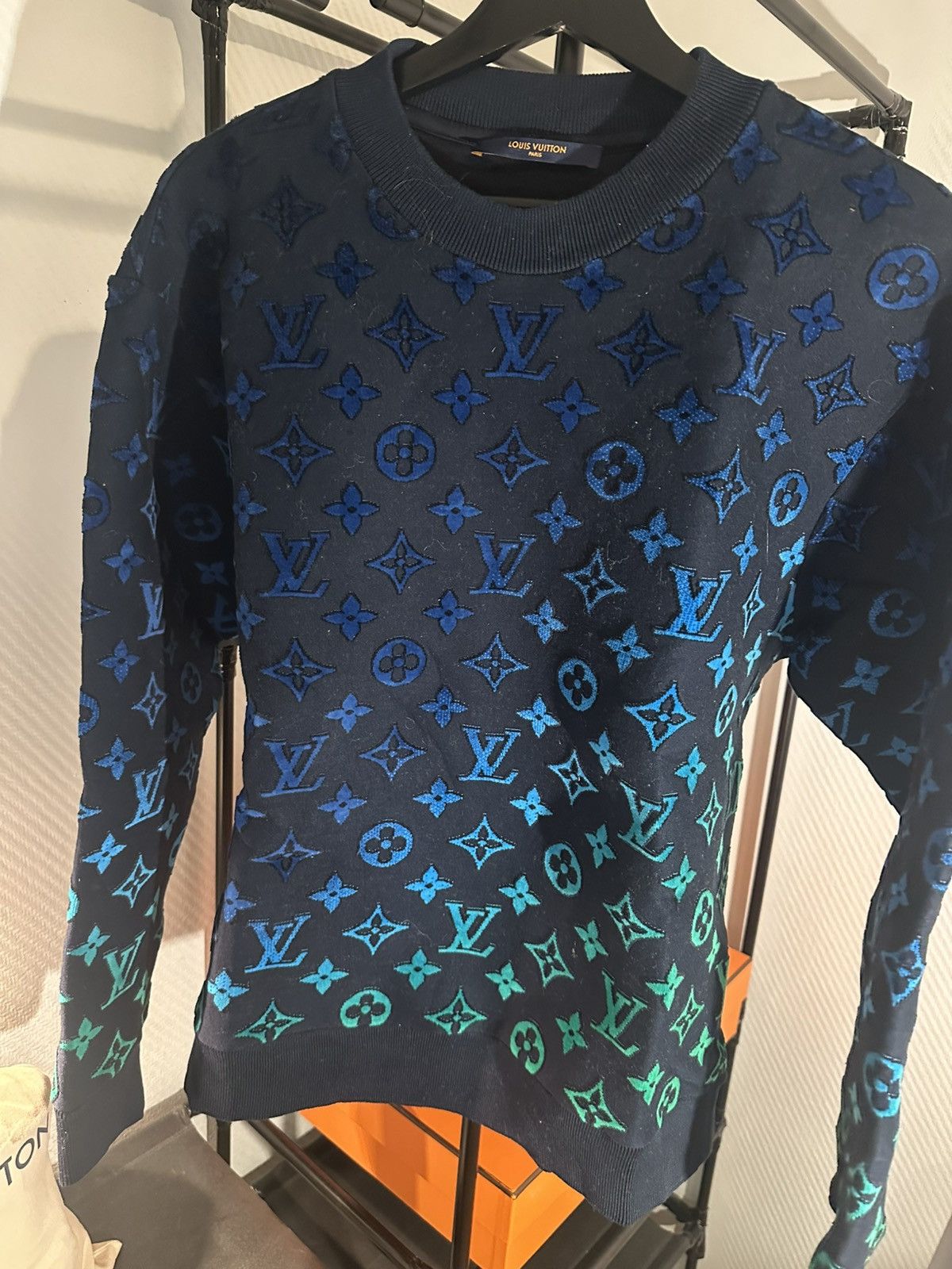 Louis Vuitton Louis Vuitton Blue & Green Gradient Monogram Sweater Size US M / EU 48-50 / 2 - 2 Thumbnail