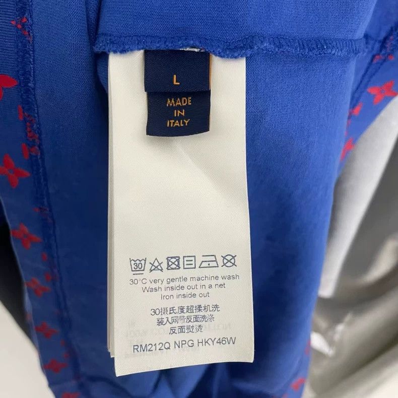 Louis Vuitton Louis Vuitton Red and blue gradient short sleeves Size US L / EU 52-54 / 3 - 6 Thumbnail