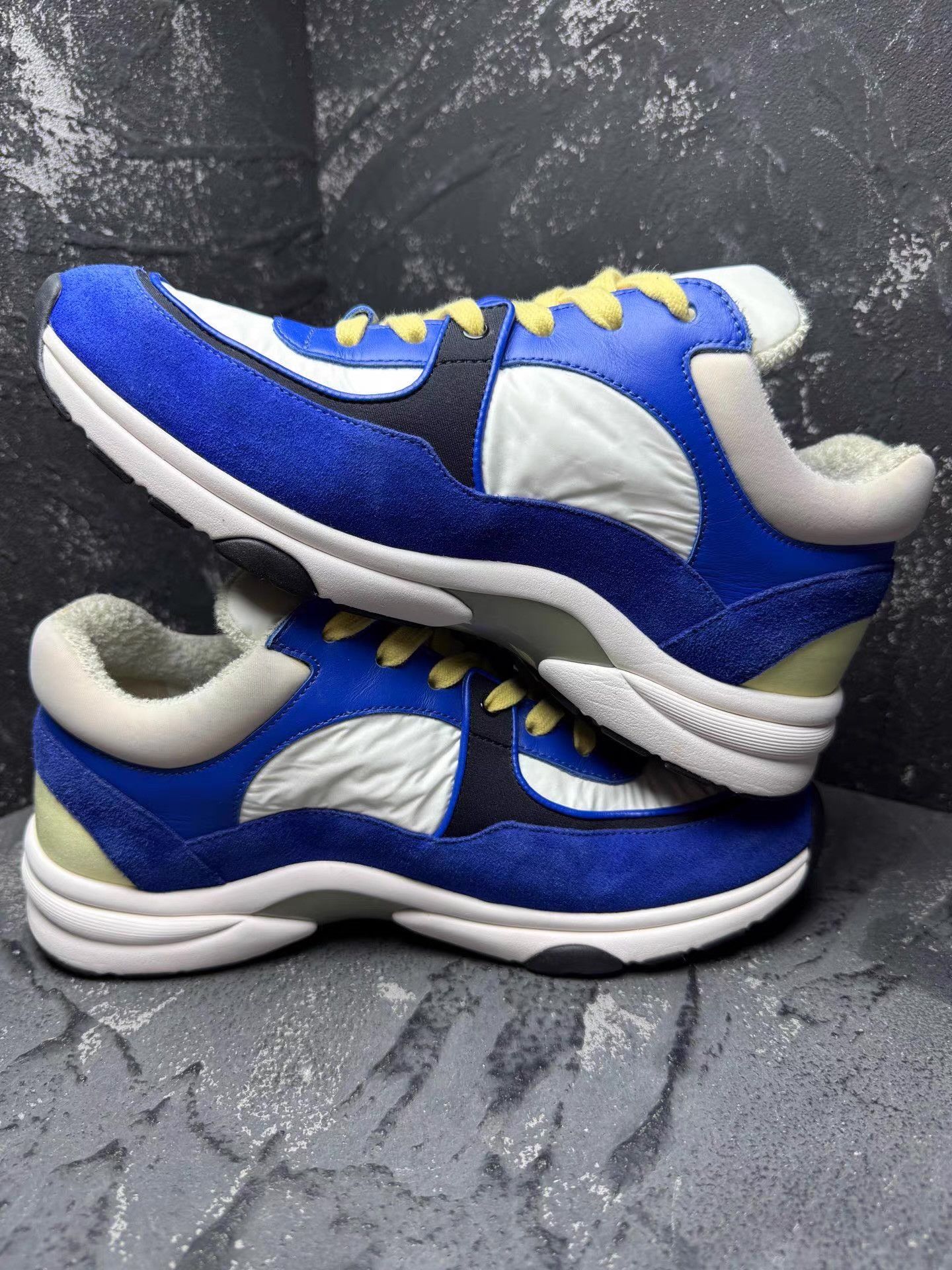 Chanel Chanel White & Blue Color Block Sneakers Q10 Size US 7.5 / IT 37.5 - 4 Thumbnail