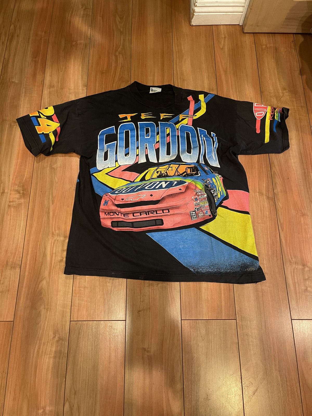 Vintage JEFF GORDON SMOKE THE COMPETITION 1995 VINTAGE TEE Size US L / EU 52-54 / 3 - 1 Thumbnail