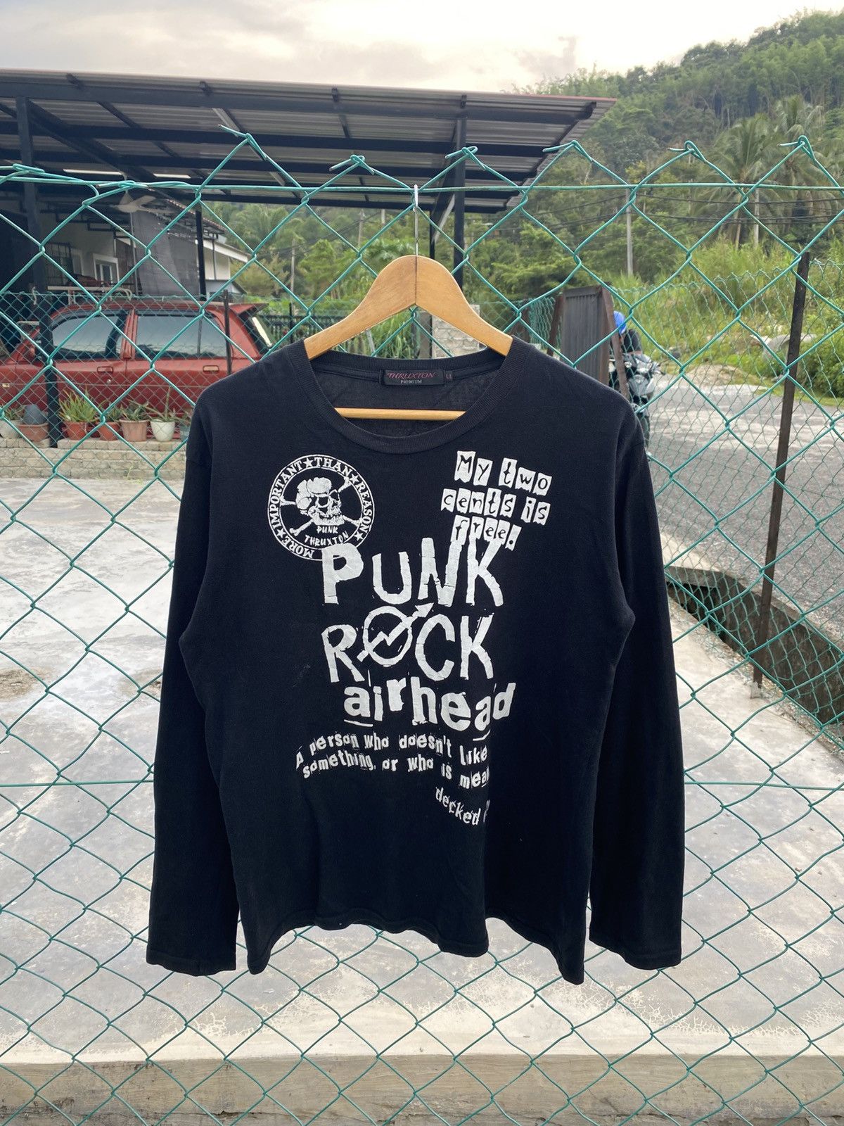 Cream Kissing Bag 2024