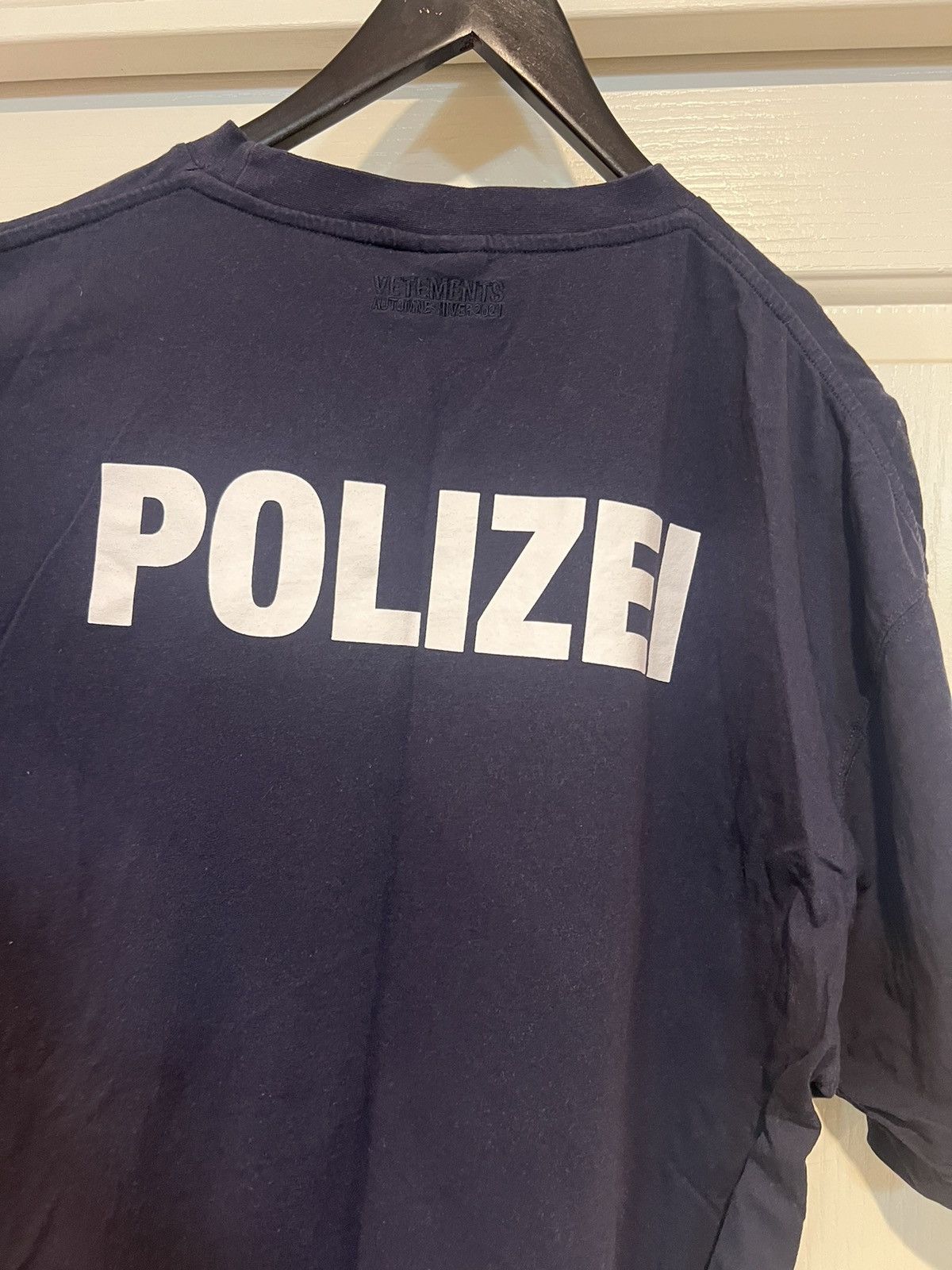 Vetements Vetements Polizei Tee Size US L / EU 52-54 / 3 - 4 Thumbnail