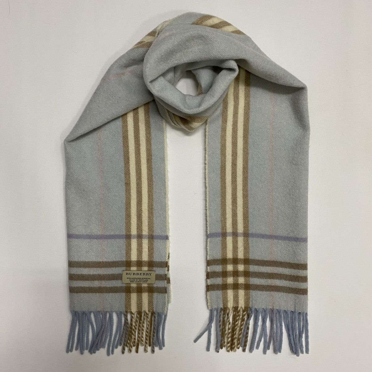 Burberry BURBERRYS SCARF MUFFLER BUR021 Size ONE SIZE - 1 Thumbnail