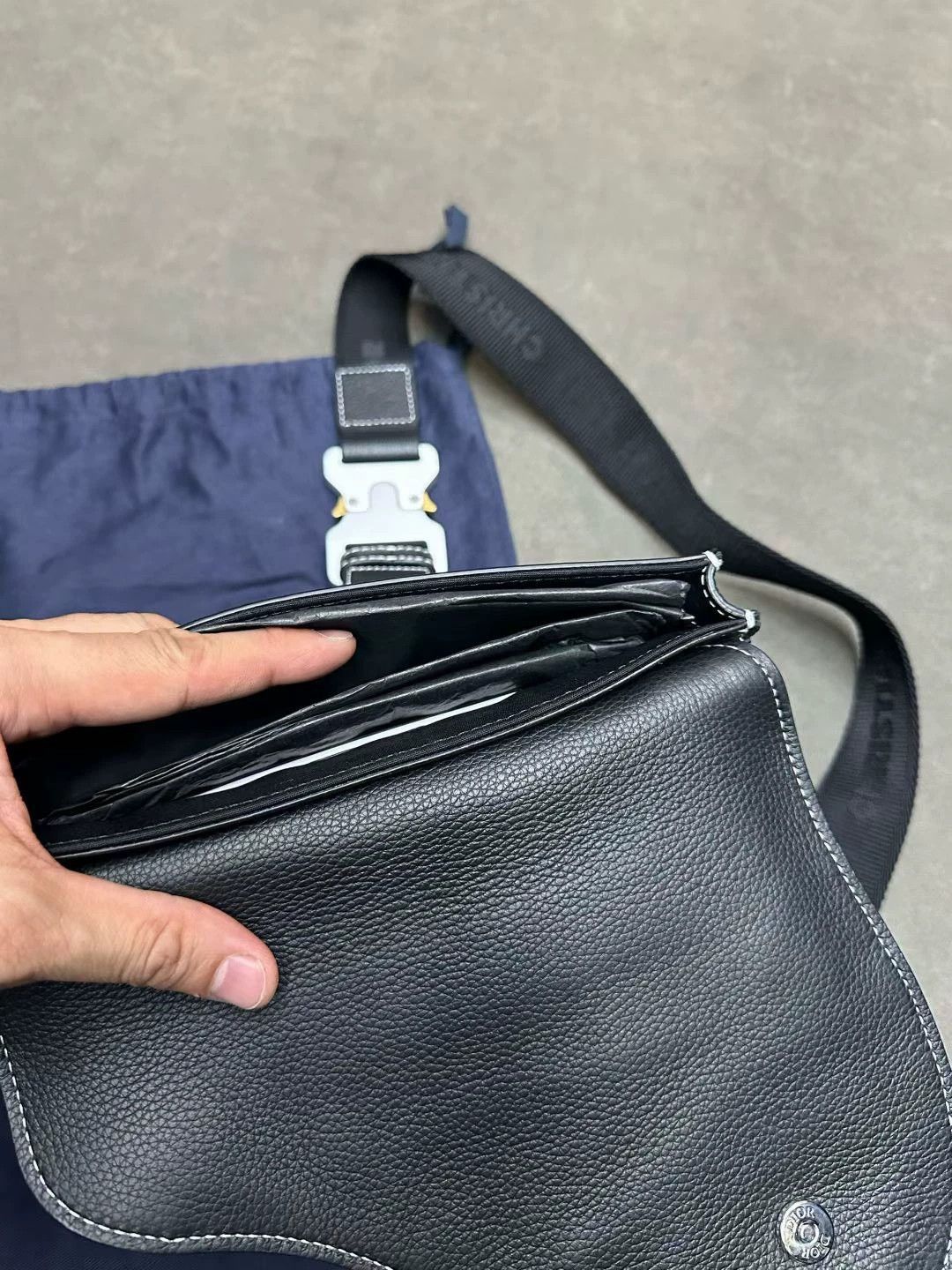 Dior Dior Saddle Flap Adjustable Strap Calfskin Black Size ONE SIZE - 4 Thumbnail