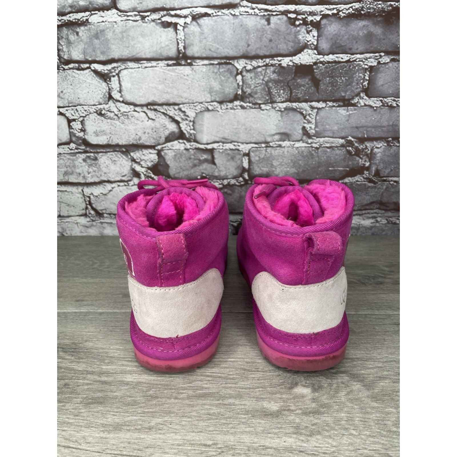 Ugg UGG PINK 🎀 Neumel Graphic Outline Authentic Fur Boots Kids Size US 6 / IT 36 - 20 Thumbnail