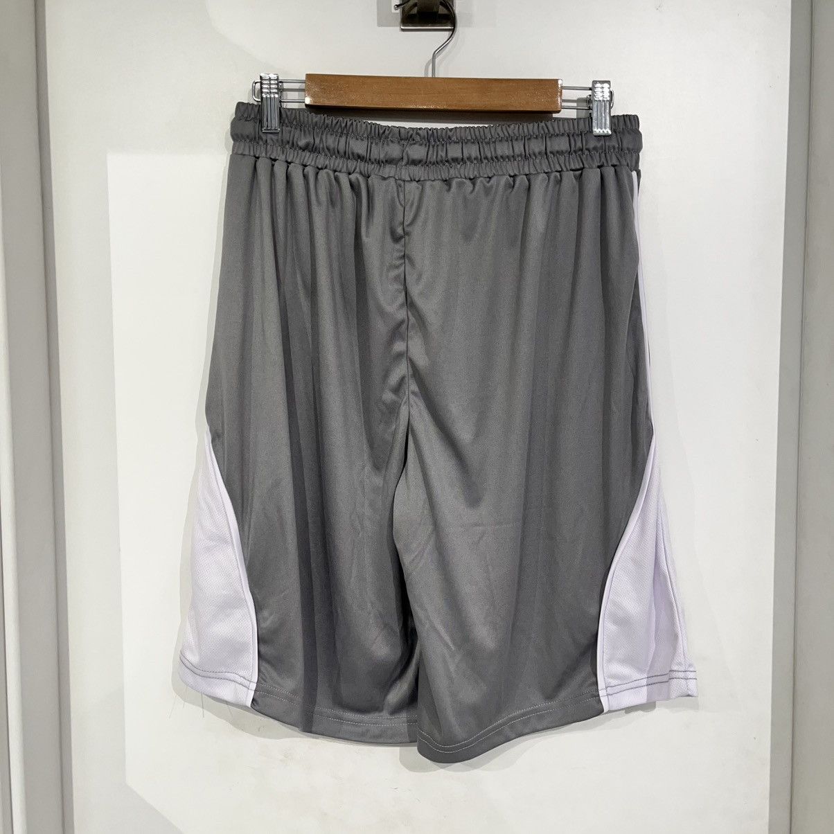 Boohoo Shorts Grey Size US 30 / EU 46 - 2 Thumbnail