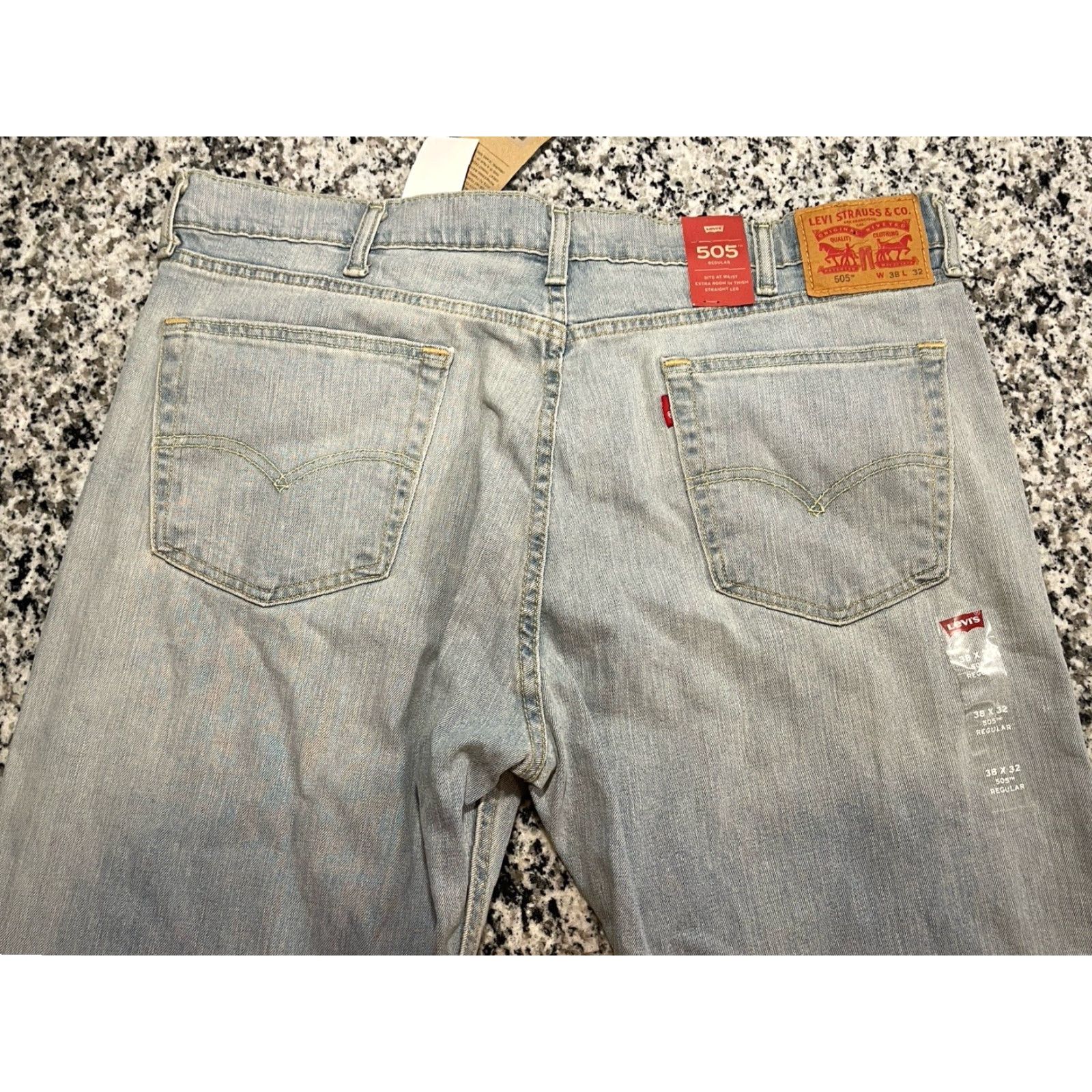 Levi's Levi's 505 Regular Jeans Men's 40x32 Light Stonewash Stretch Denim 5-Pocket Zip Closure Modern Straight Size US 40 / EU 56 - 6 Thumbnail