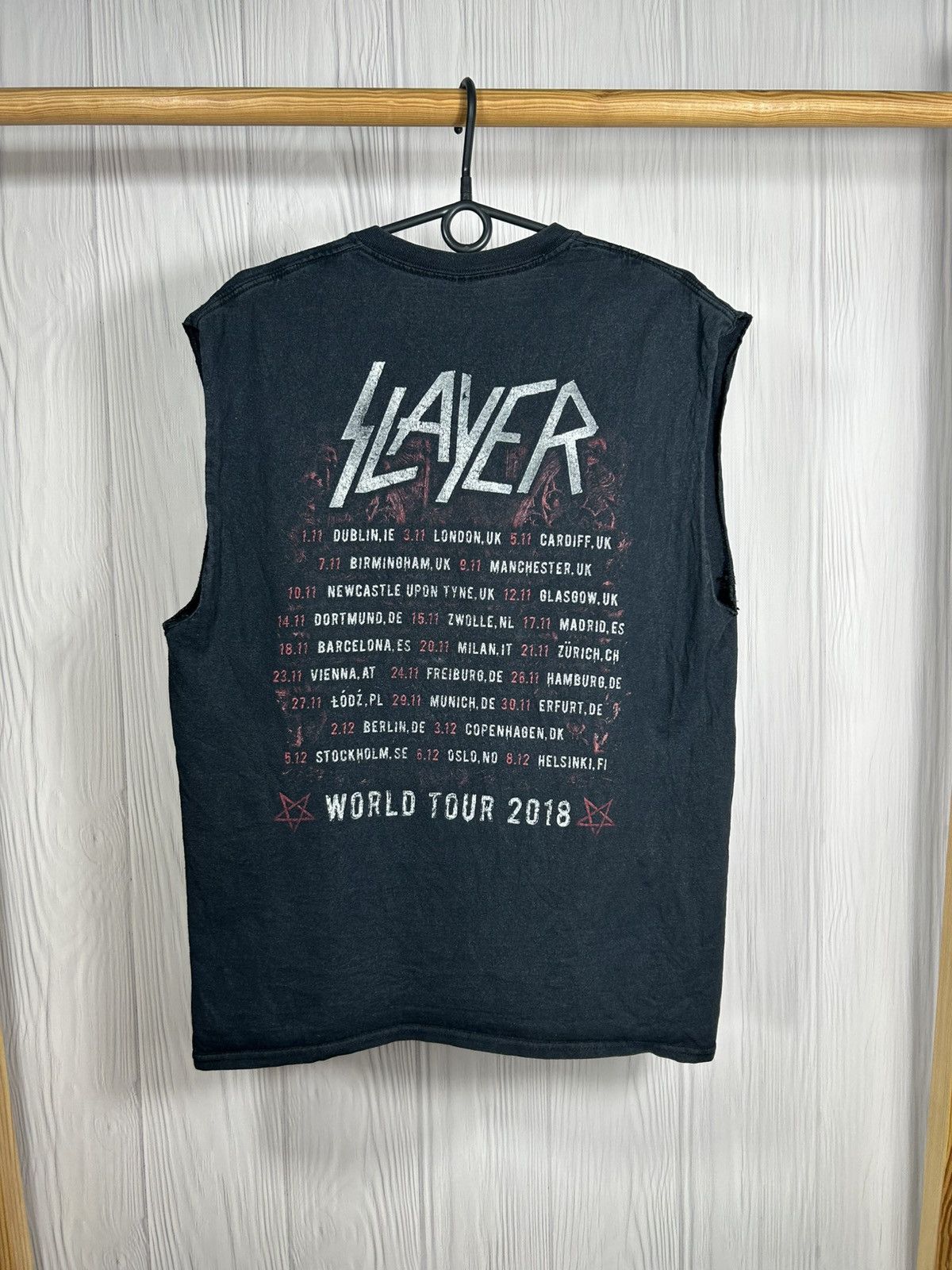 Band Tees Vintage Slayer World Tour Thrashed Tank Top Size L Size US L / EU 52-54 / 3 - 2 Thumbnail